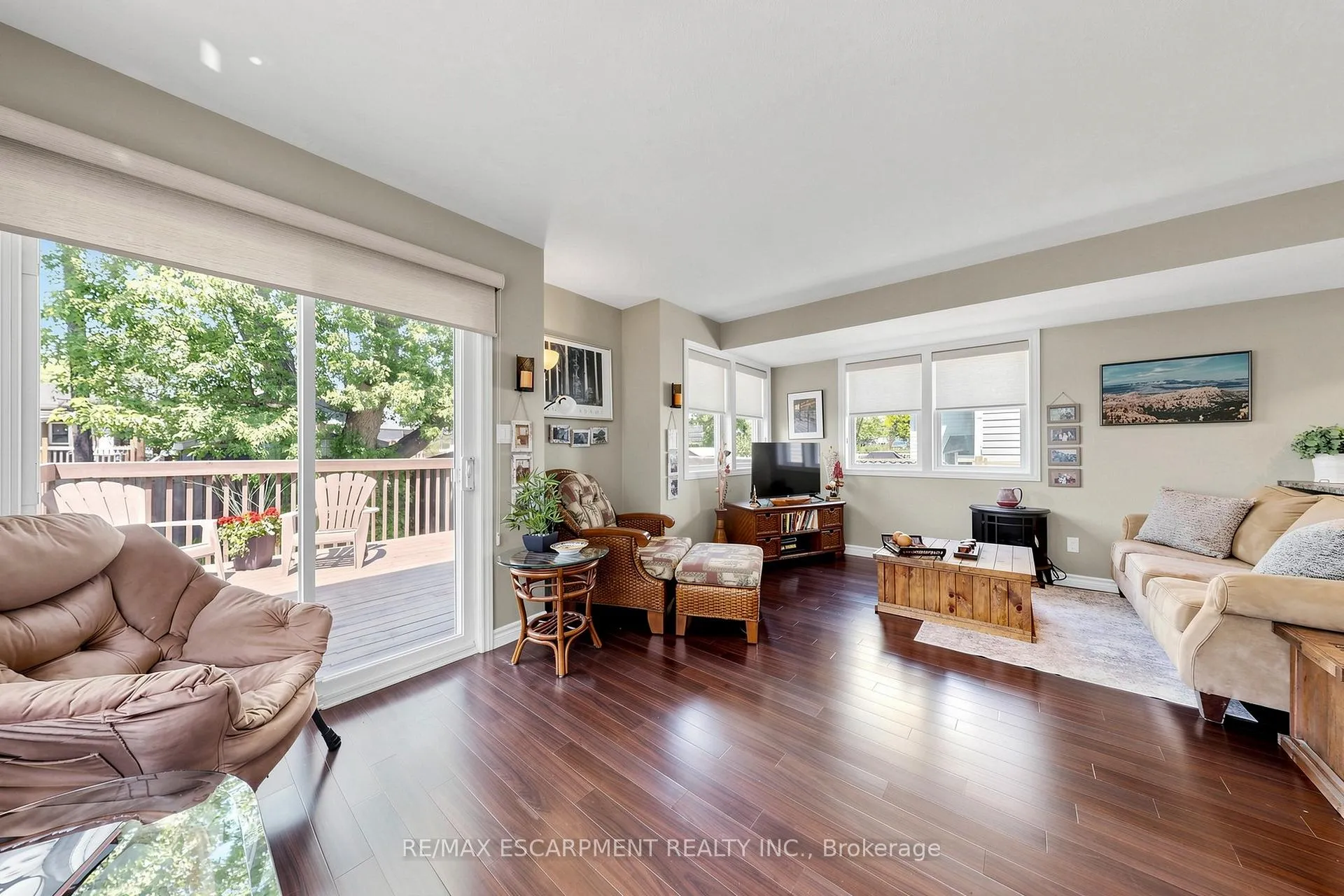 Photo 12 of 7 Windermere Avenue, Hamilton, Hamilton Beach — HOMEH