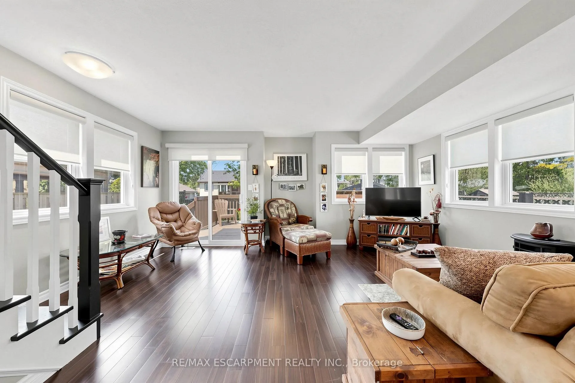 Photo 13 of 7 Windermere Avenue, Hamilton, Hamilton Beach — HOMEH