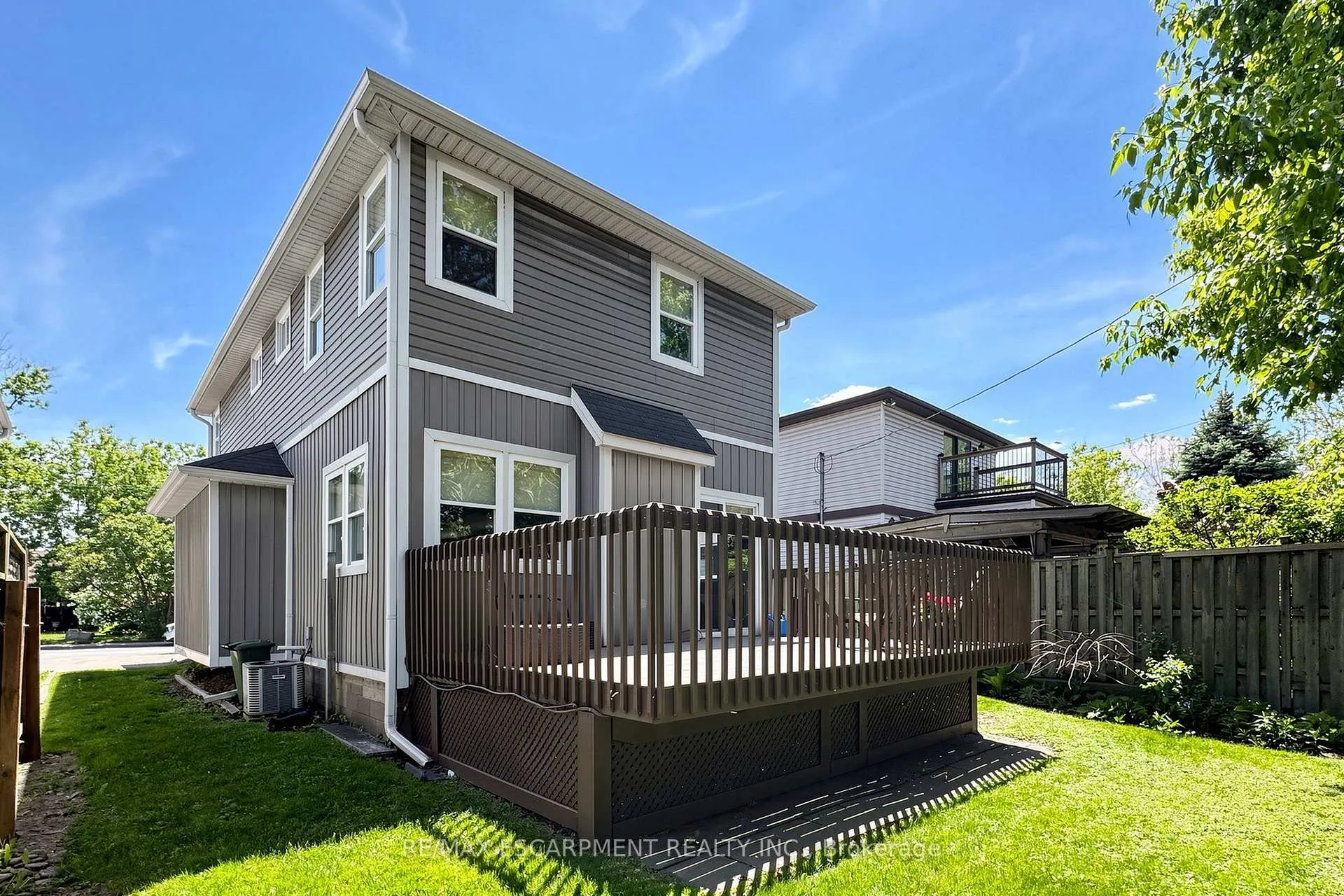 Photo 32 of 7 Windermere Avenue, Hamilton, Hamilton Beach — HOMEH