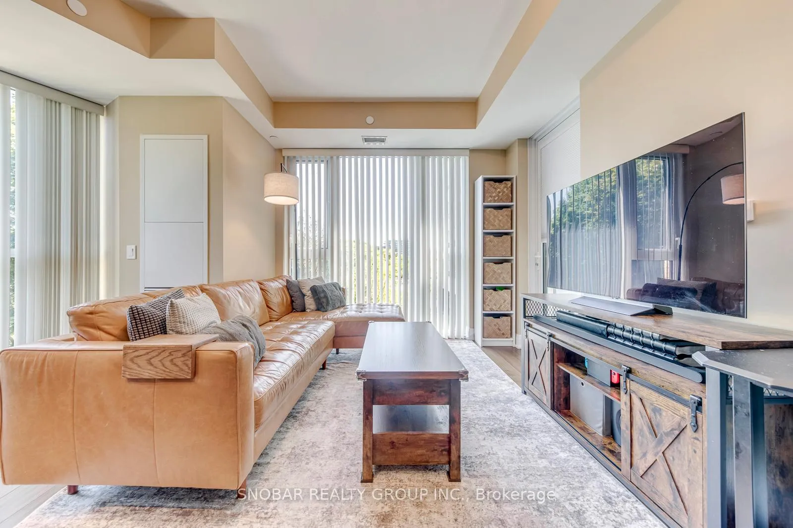 Photo 4 of Unit 310, 293 The Kingsway, Etobicoke, Edenbridge-Humber Valley — HOMEH