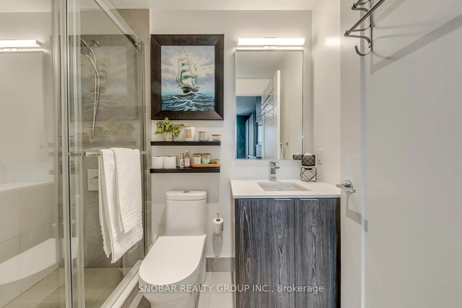 Photo 12 of Unit 310, 293 The Kingsway, Etobicoke, Edenbridge-Humber Valley — HOMEH