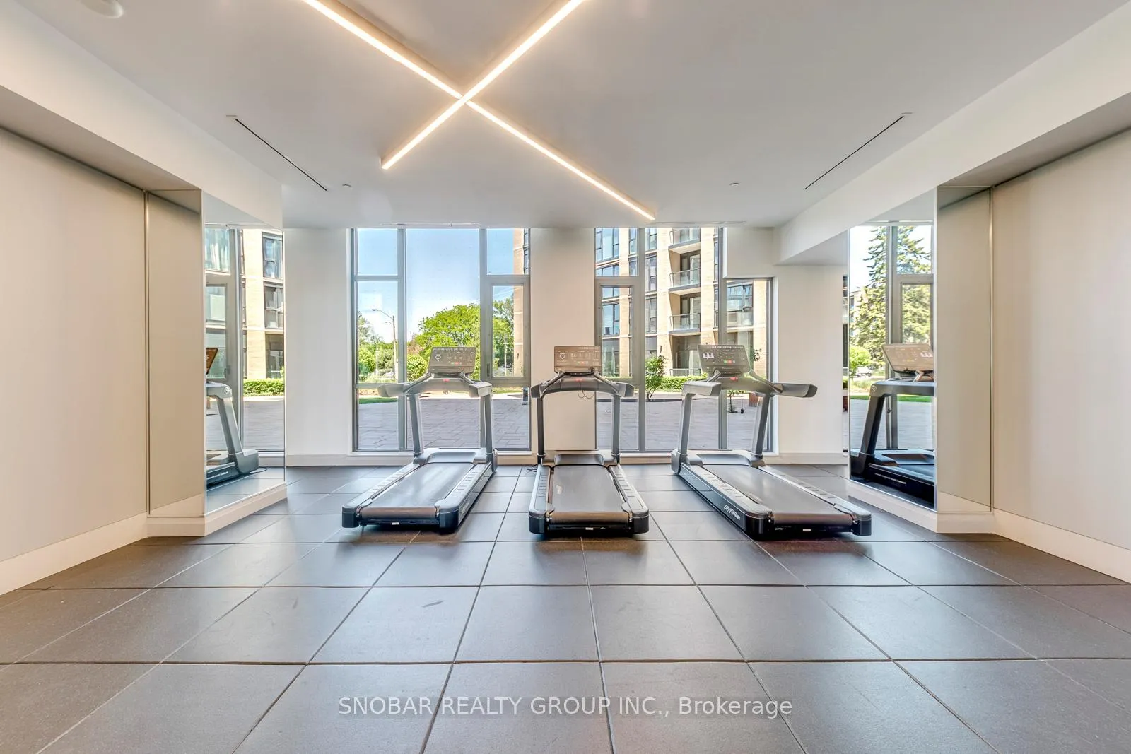 Photo 22 of Unit 310, 293 The Kingsway, Etobicoke, Edenbridge-Humber Valley — HOMEH