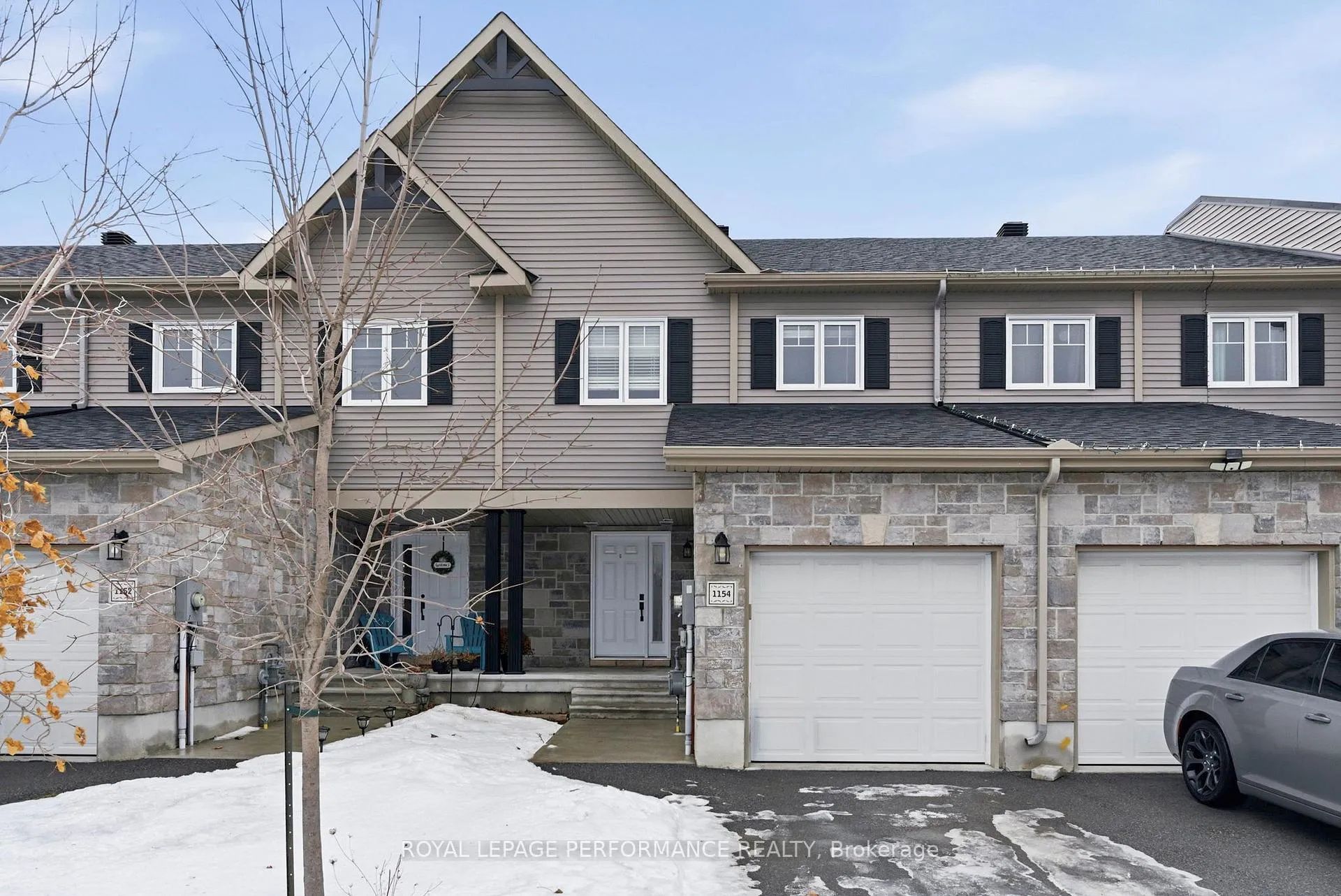 Front of 1154 Clement Court