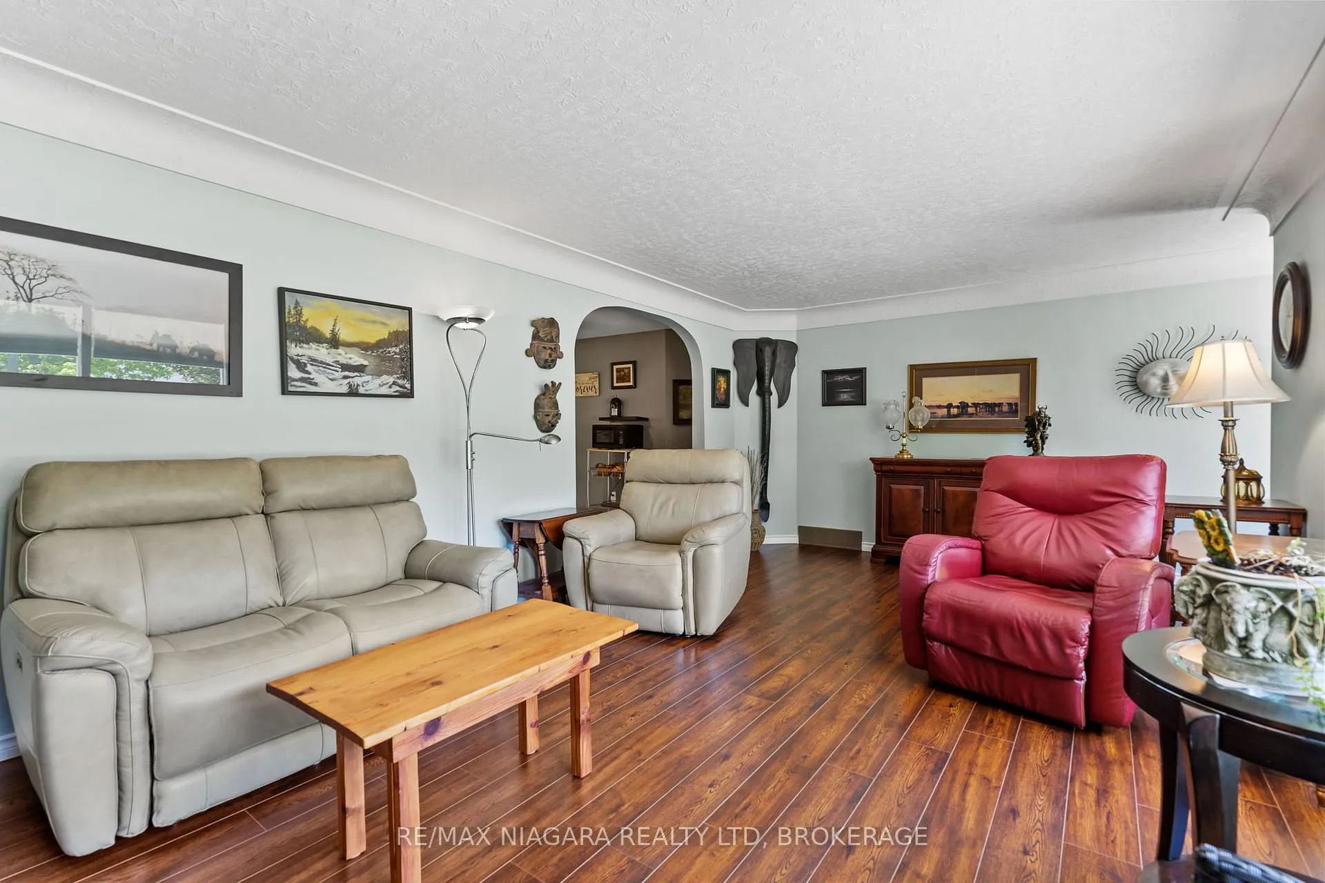 Photo 9 of 44 Chantler Road, Welland, West Welland — HOMEH