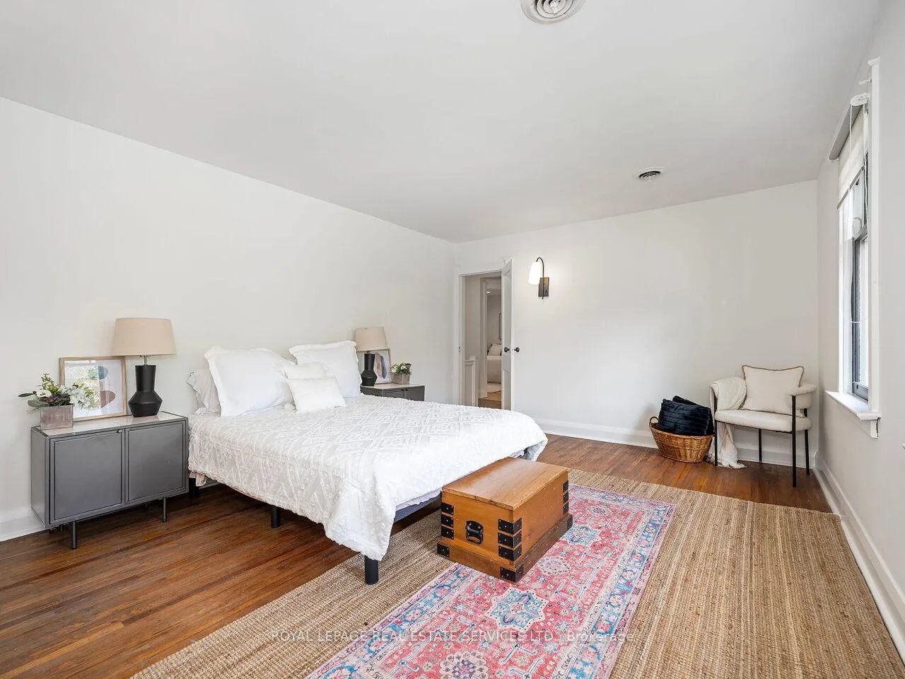 Photo 24 of 54 Oakfield Drive, Etobicoke, Stonegate-Queensway — HOMEH