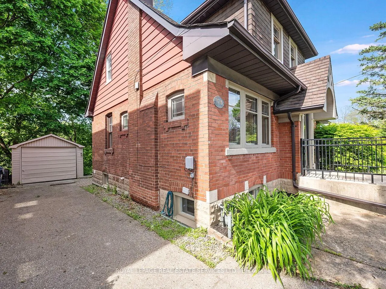 Photo 38 of 54 Oakfield Drive, Etobicoke, Stonegate-Queensway — HOMEH