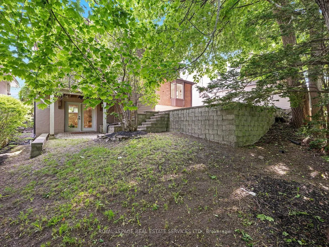 Photo 43 of 54 Oakfield Drive, Etobicoke, Stonegate-Queensway — HOMEH