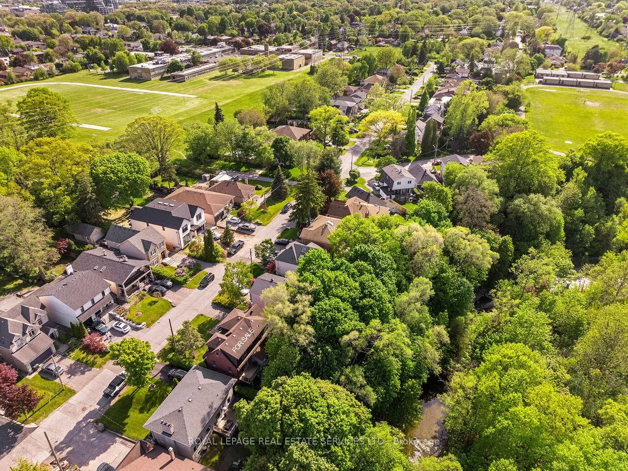 Photo 44 of 54 Oakfield Drive, Etobicoke, Stonegate-Queensway — HOMEH