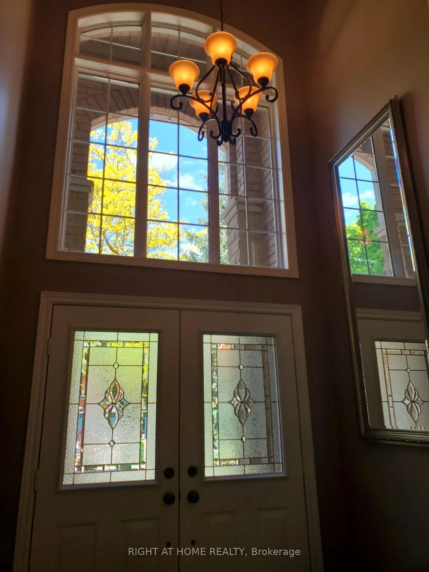 Photo 3 of 10 Red Ash Drive, Markham, Legacy — HOMEH