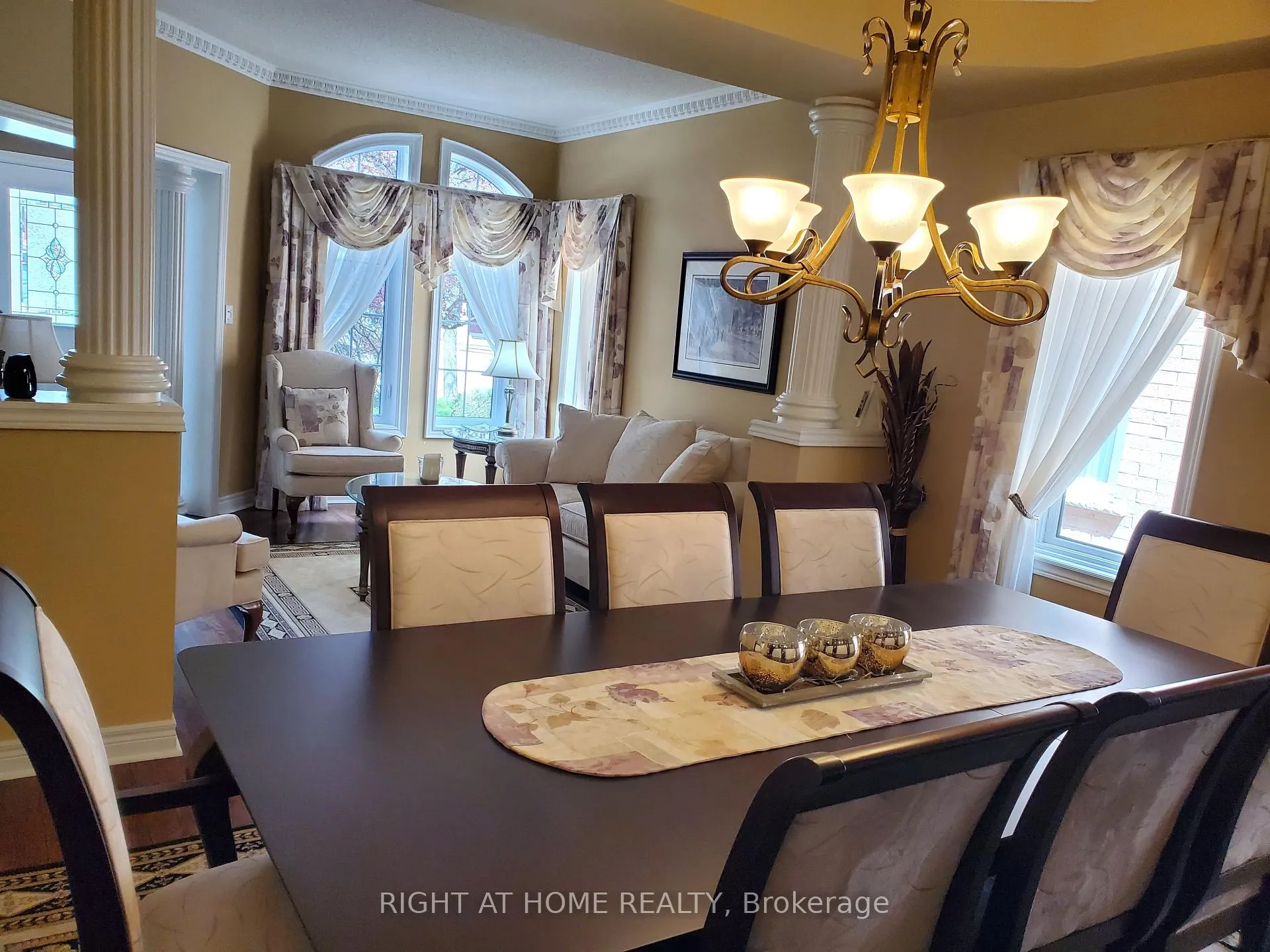 Photo 8 of 10 Red Ash Drive, Markham, Legacy — HOMEH