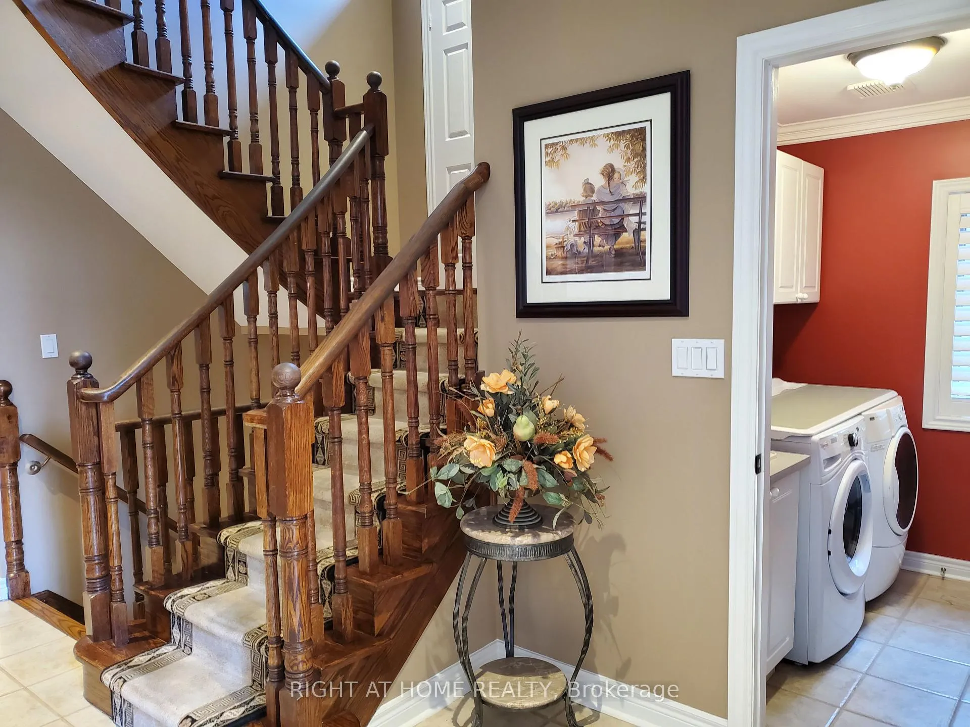 Photo 9 of 10 Red Ash Drive, Markham, Legacy — HOMEH