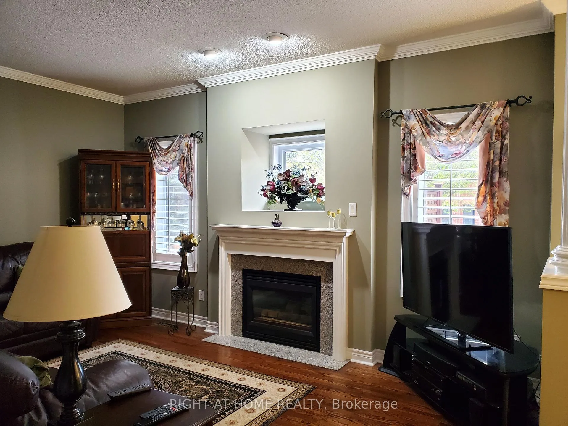 Photo 10 of 10 Red Ash Drive, Markham, Legacy — HOMEH
