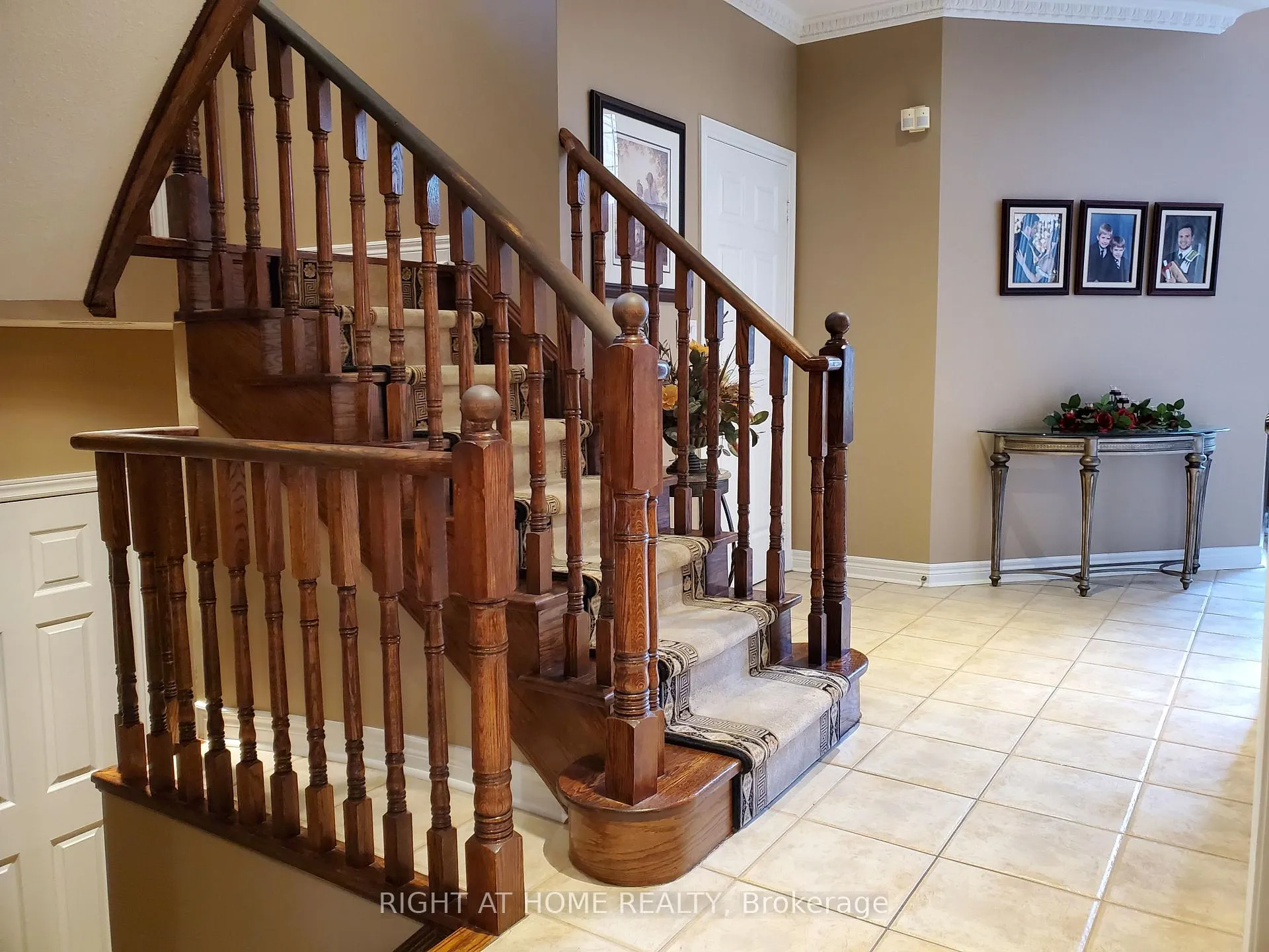 Photo 11 of 10 Red Ash Drive, Markham, Legacy — HOMEH