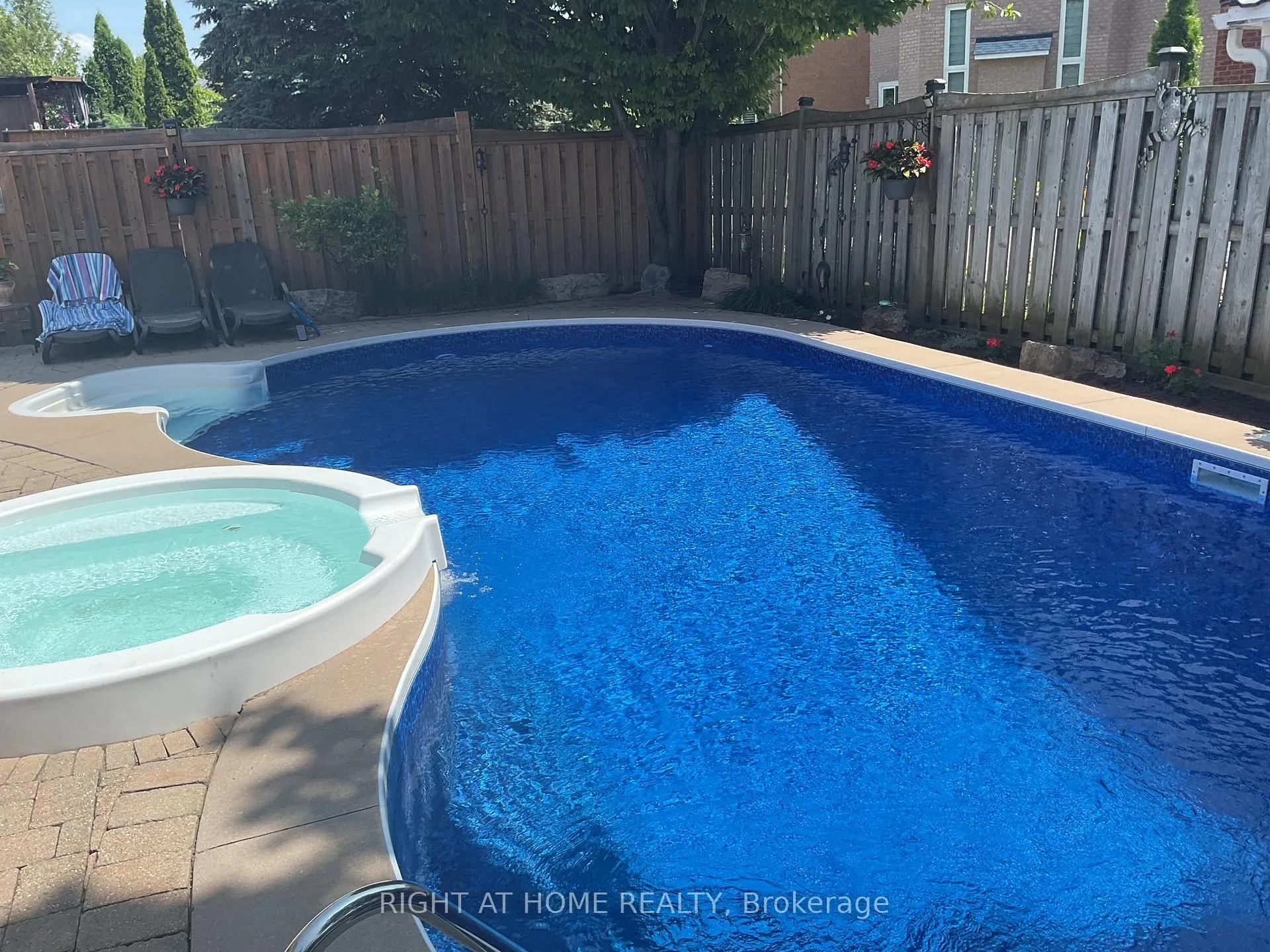Photo 31 of 10 Red Ash Drive, Markham, Legacy — HOMEH