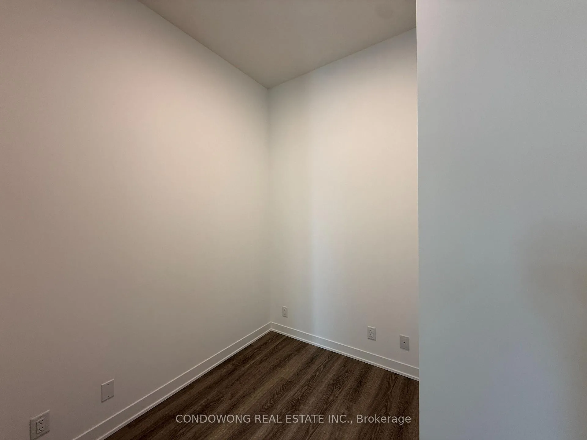 Photo 7 of Unit 2509, 180 Front Street E, Toronto, Moss Park — HOMEH