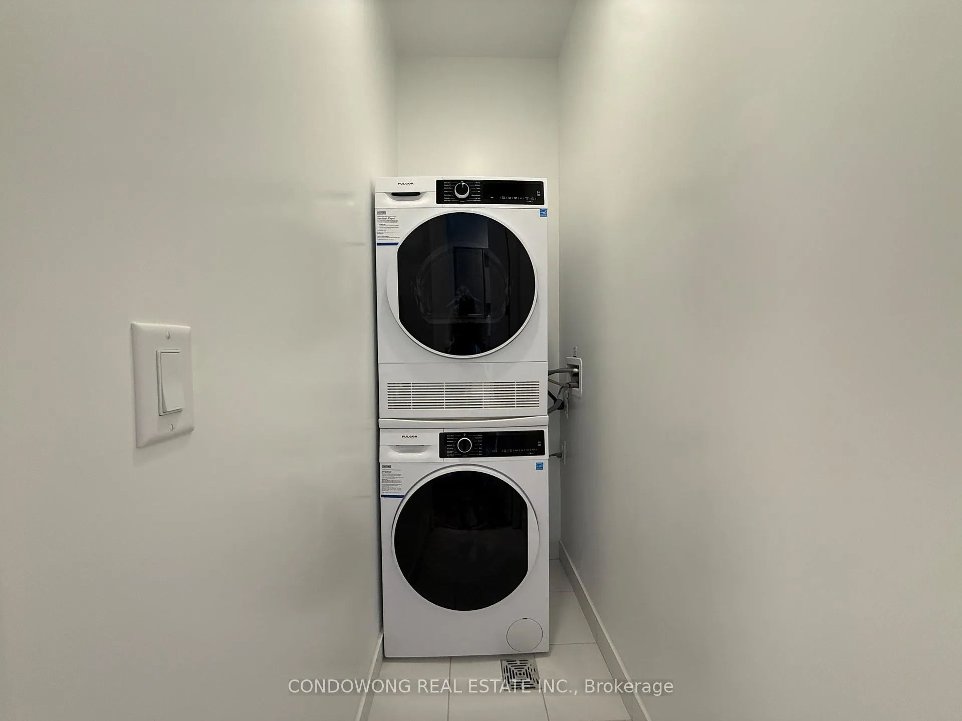Photo 10 of Unit 2509, 180 Front Street E, Toronto, Moss Park — HOMEH