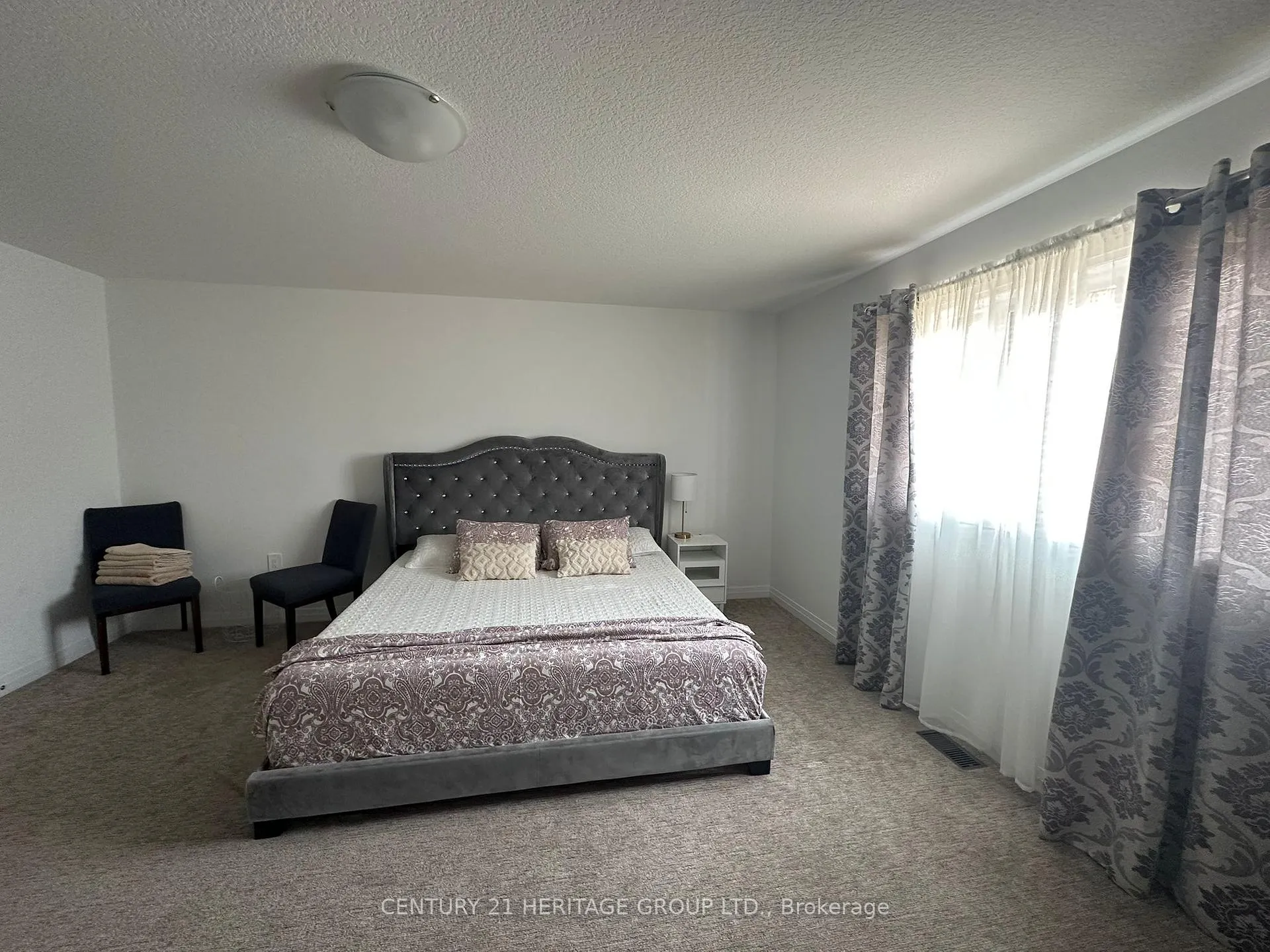 Photo 13 of 227 Cittadella Boulevard, Hamilton, Rural Glanbrook — HOMEH