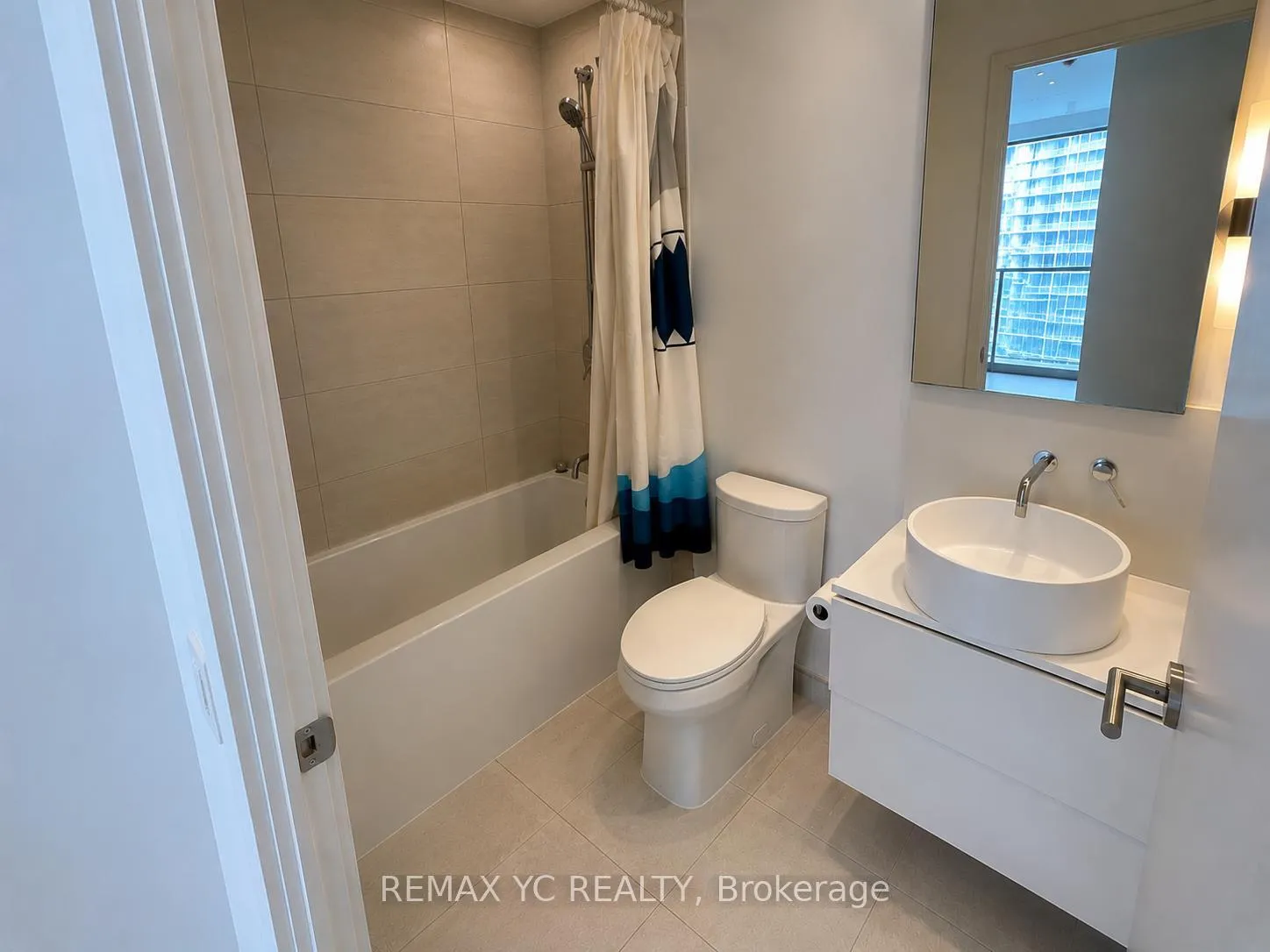 Photo 15 of Unit 2204, 185 Roehampton Avenue, Toronto, Mount Pleasant West — HOMEH