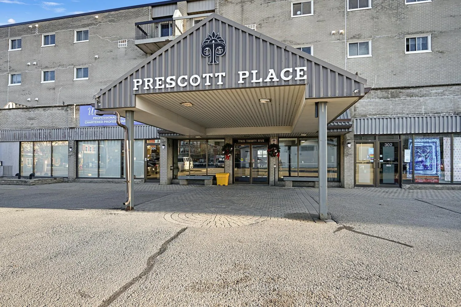 Front of Unit 119, 235 Water Street