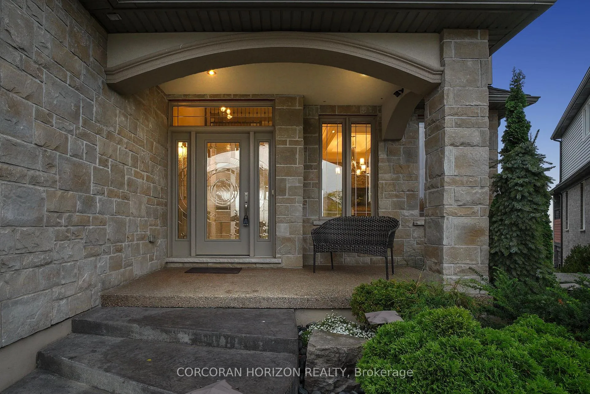 Photo 4 of 15 Mcwilliams Court, Cambridge, Christopher-Champlain — HOMEH
