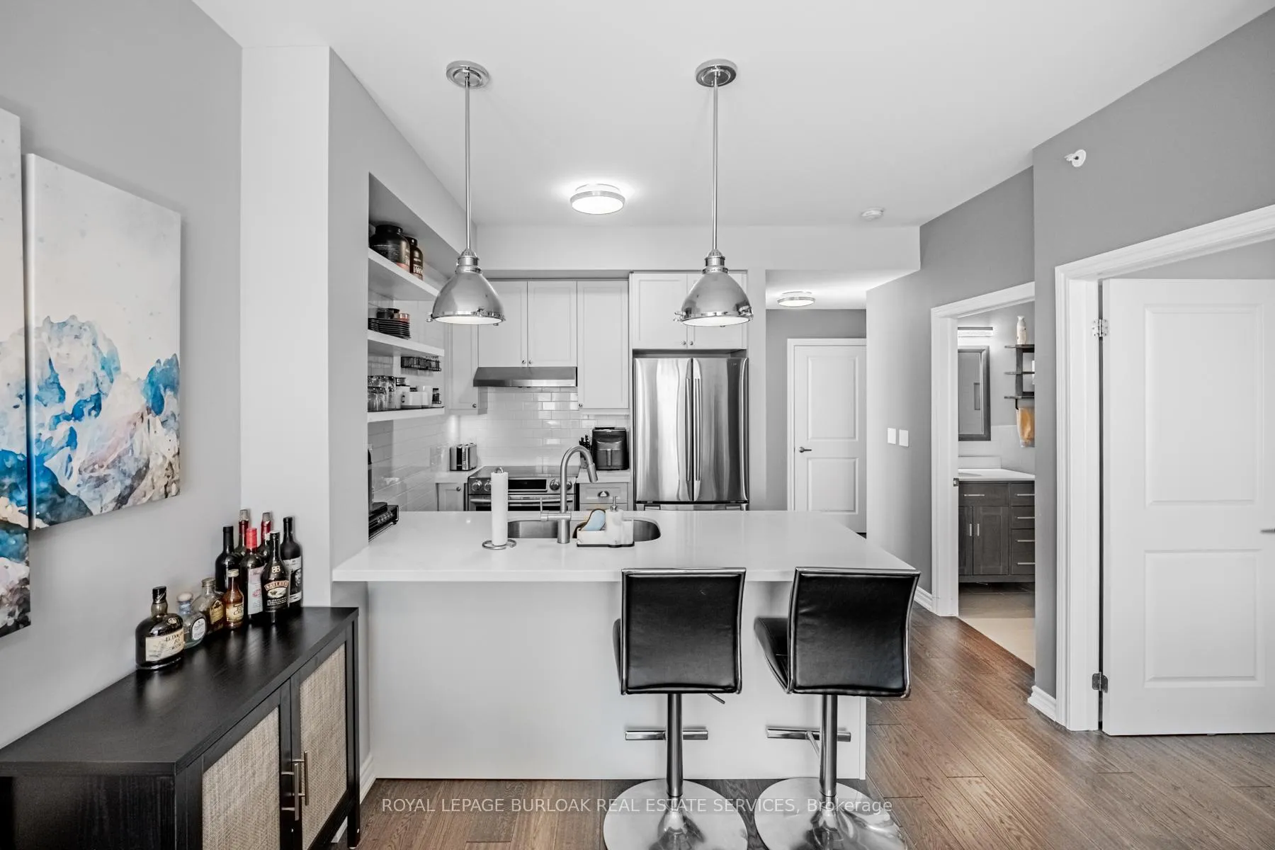 Photo 10 of Unit 209, 35 Southshore Crescent, Hamilton, Lakeshore — HOMEH