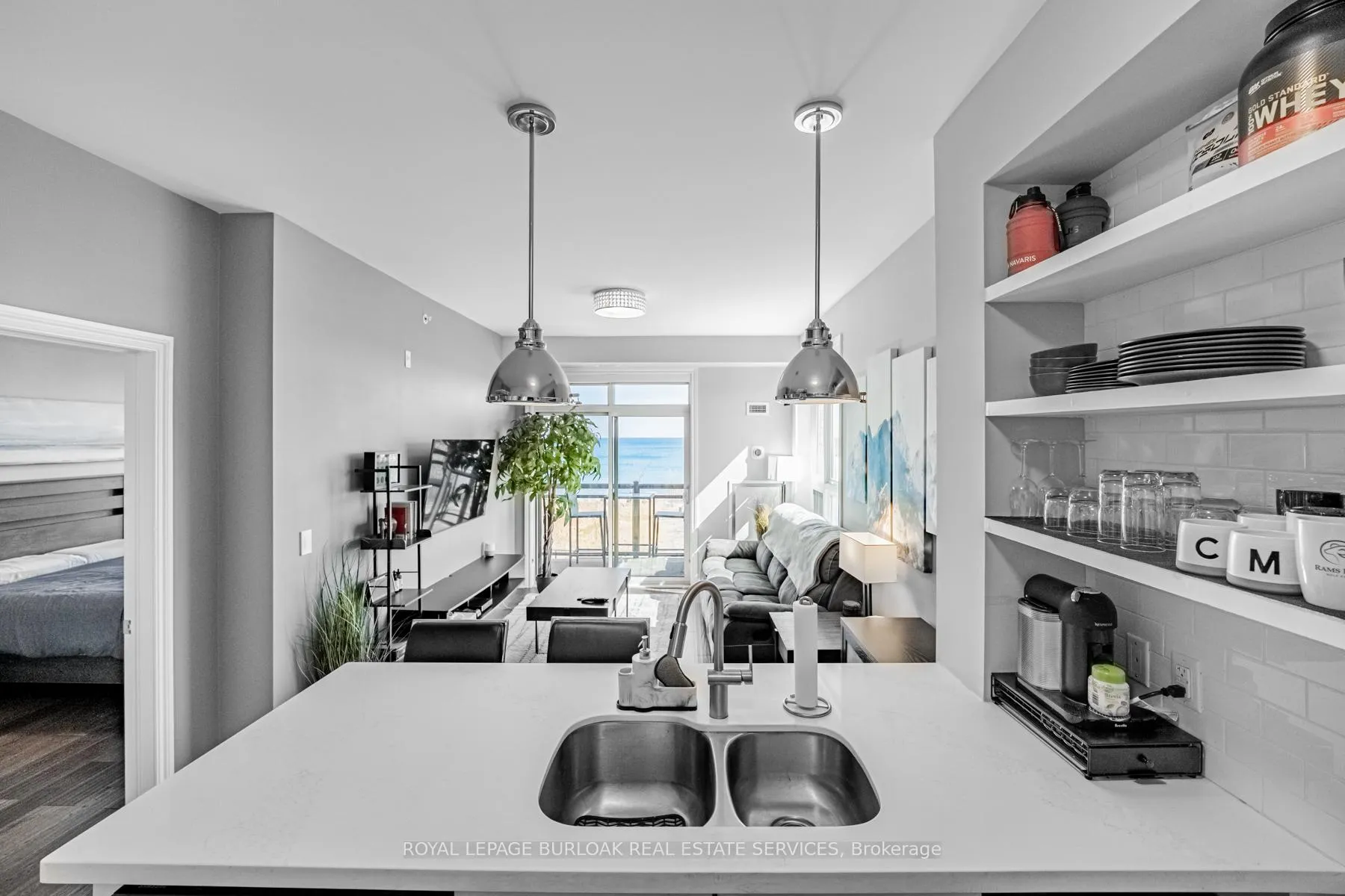 Photo 12 of Unit 209, 35 Southshore Crescent, Hamilton, Lakeshore — HOMEH