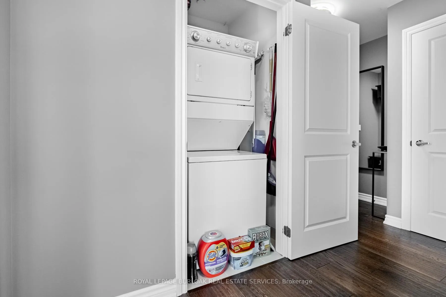 Photo 24 of Unit 209, 35 Southshore Crescent, Hamilton, Lakeshore — HOMEH