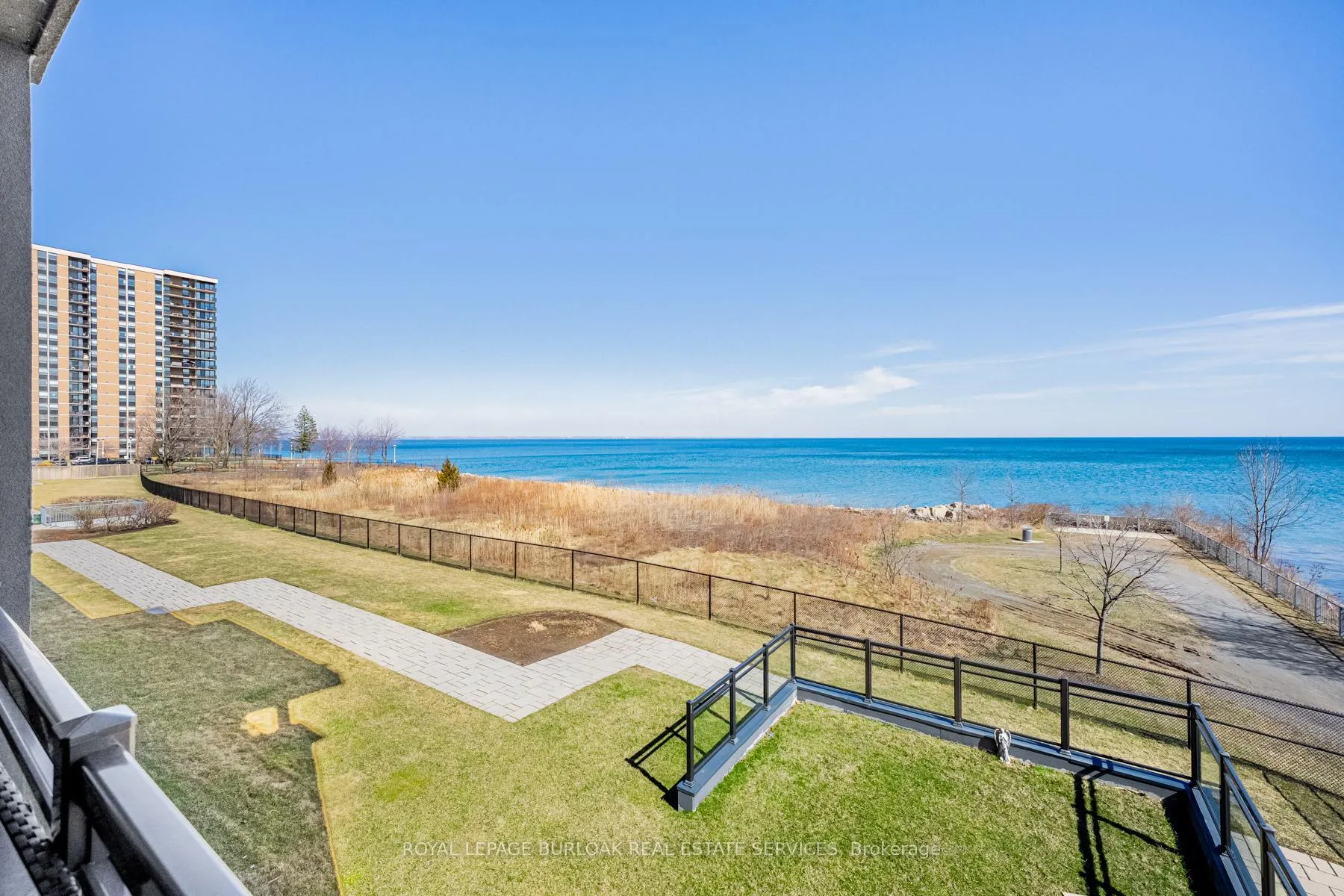 Photo 27 of Unit 209, 35 Southshore Crescent, Hamilton, Lakeshore — HOMEH