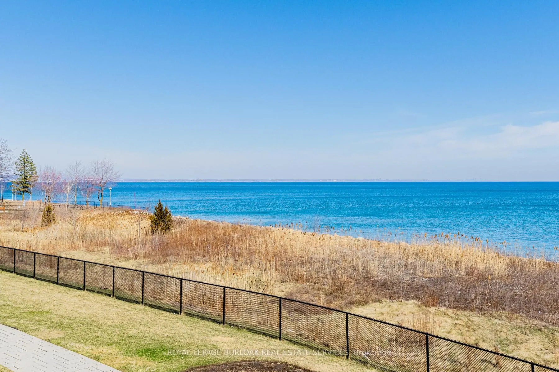 Photo 28 of Unit 209, 35 Southshore Crescent, Hamilton, Lakeshore — HOMEH