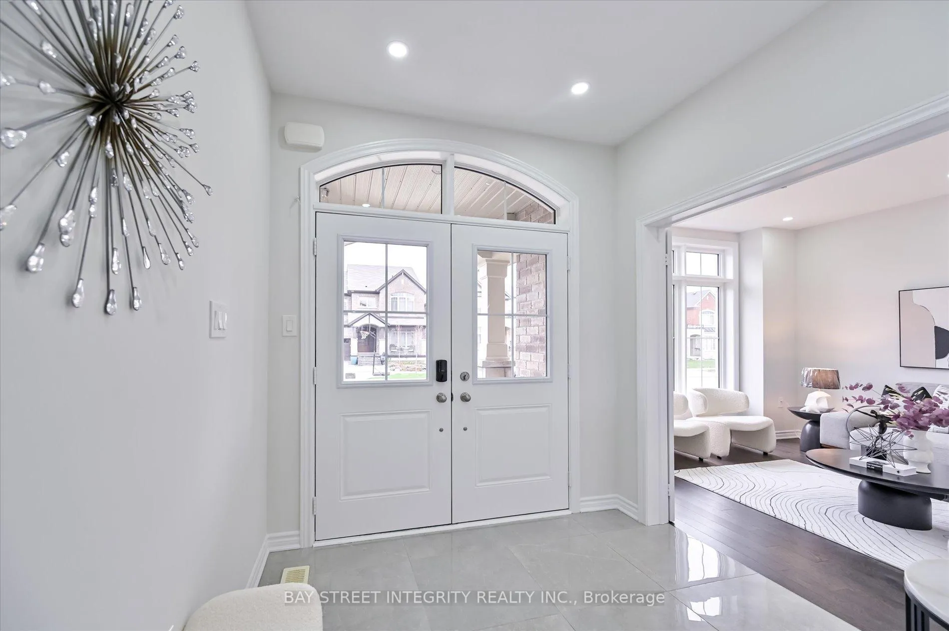 Photo 4 of 1726 Emberton Way, Innisfil, Alcona — HOMEH