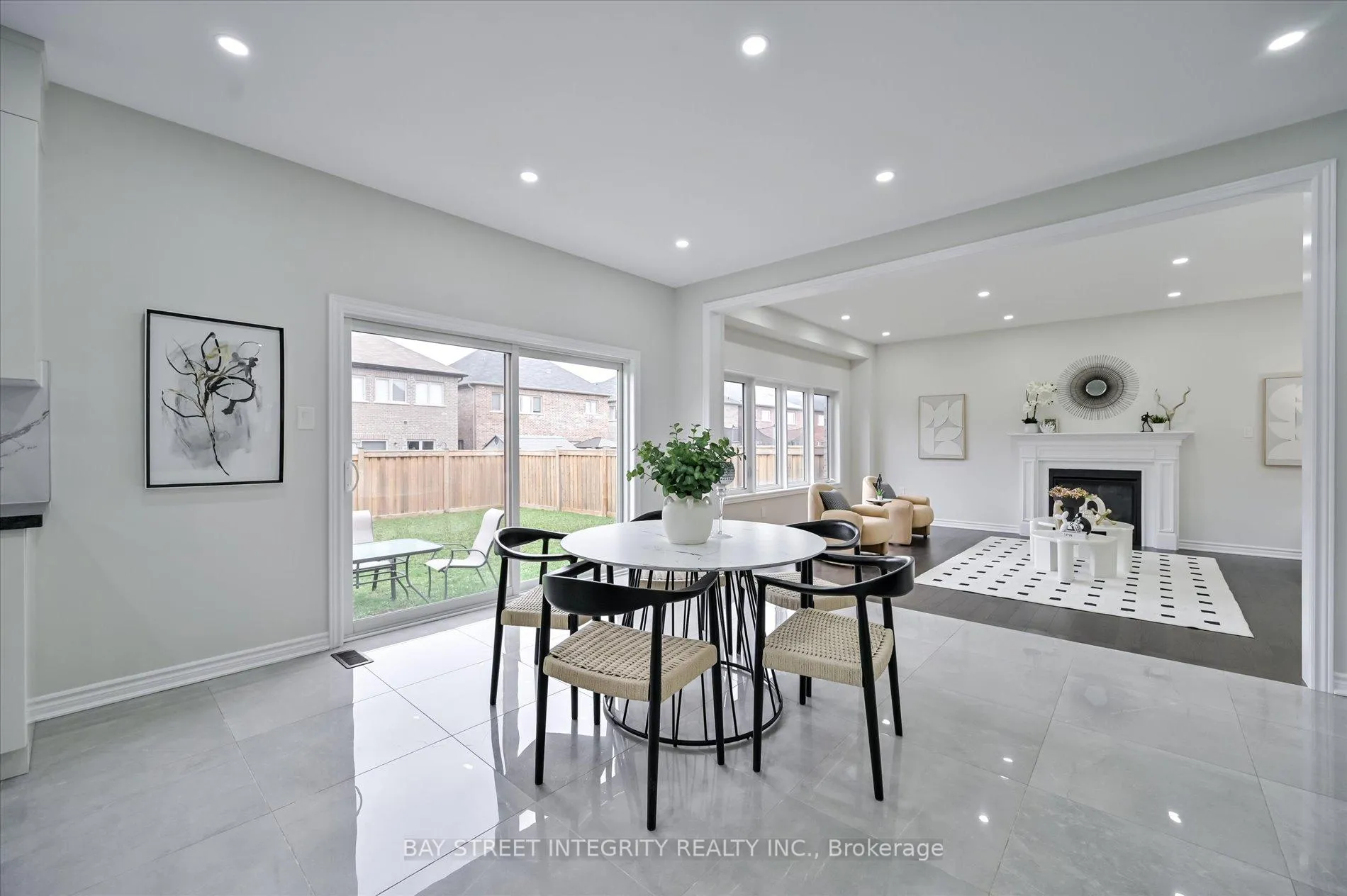 Photo 15 of 1726 Emberton Way, Innisfil, Alcona — HOMEH
