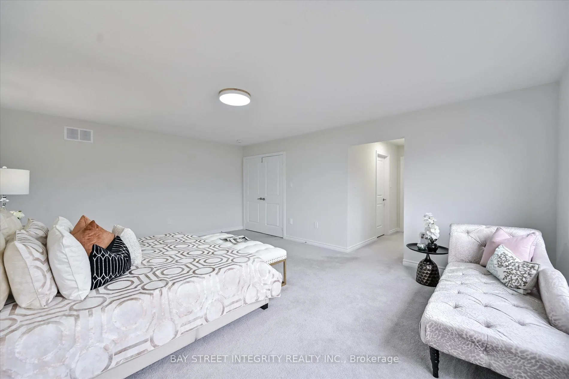 Photo 32 of 1726 Emberton Way, Innisfil, Alcona — HOMEH