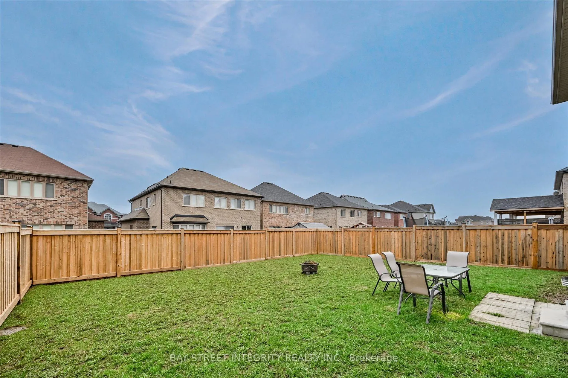 Photo 47 of 1726 Emberton Way, Innisfil, Alcona — HOMEH