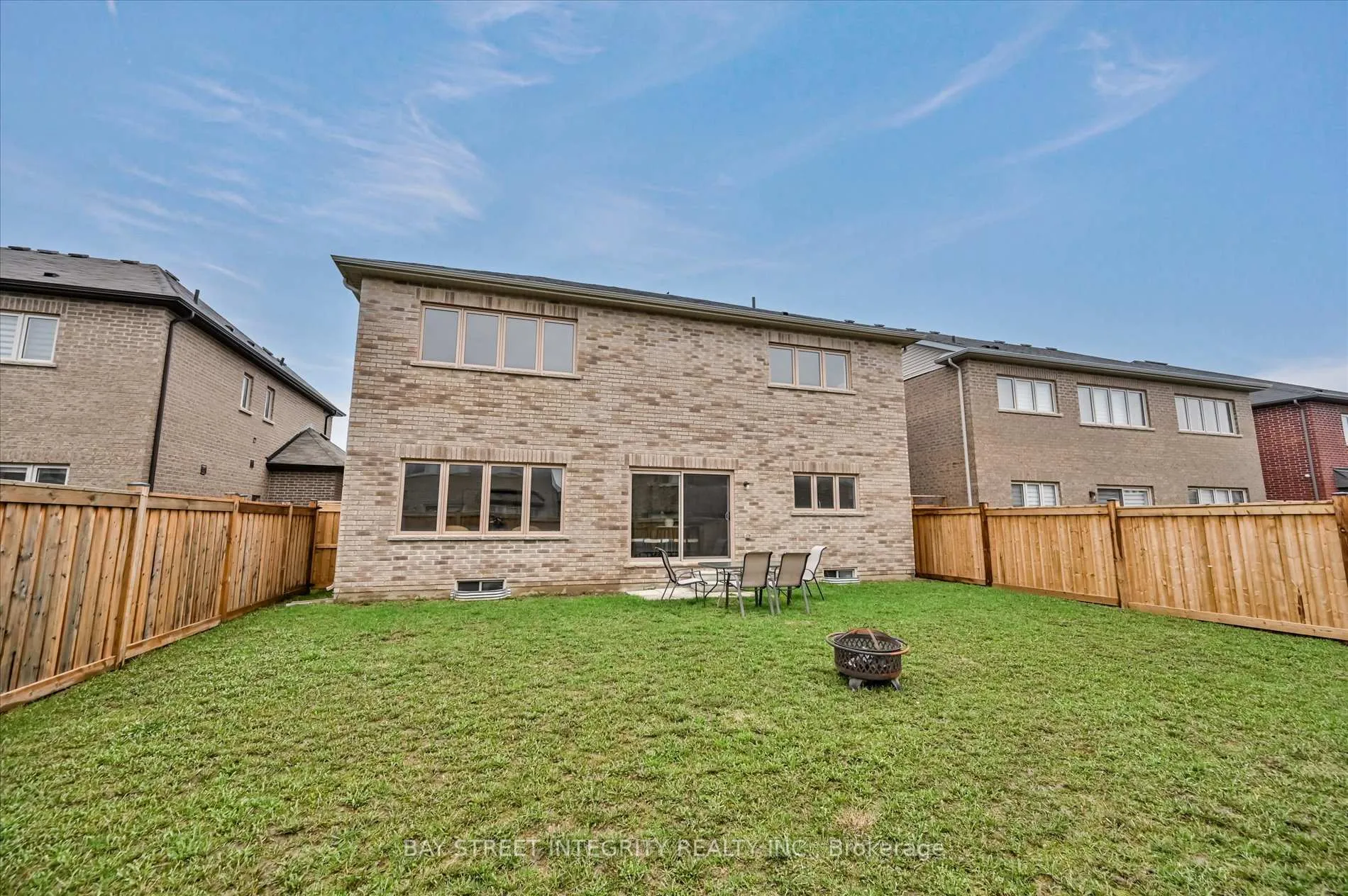 Photo 48 of 1726 Emberton Way, Innisfil, Alcona — HOMEH