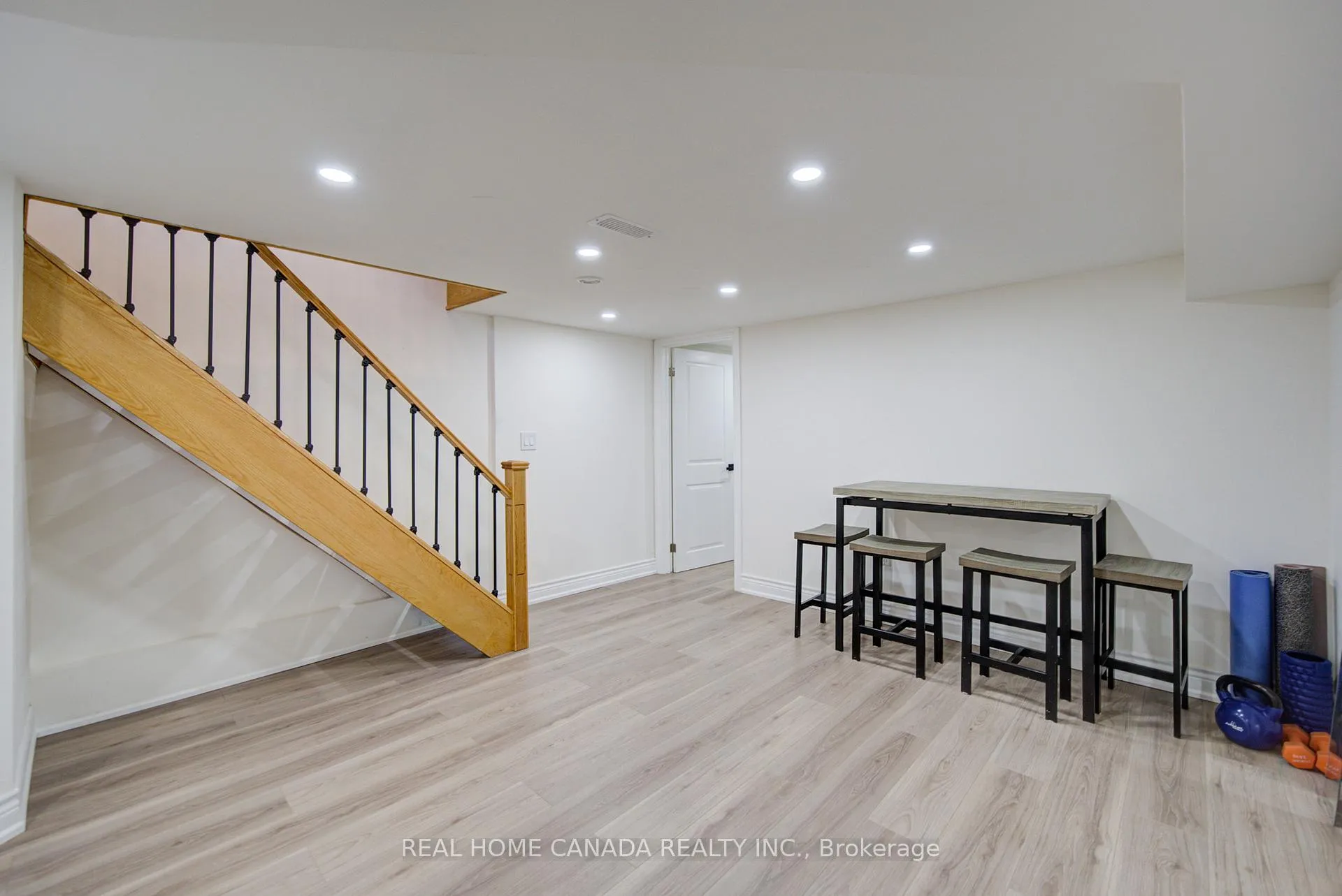Photo 24 of 1145 Dufferin Street, Toronto, Dovercourt-Wallace Emerson-Junction — HOMEH