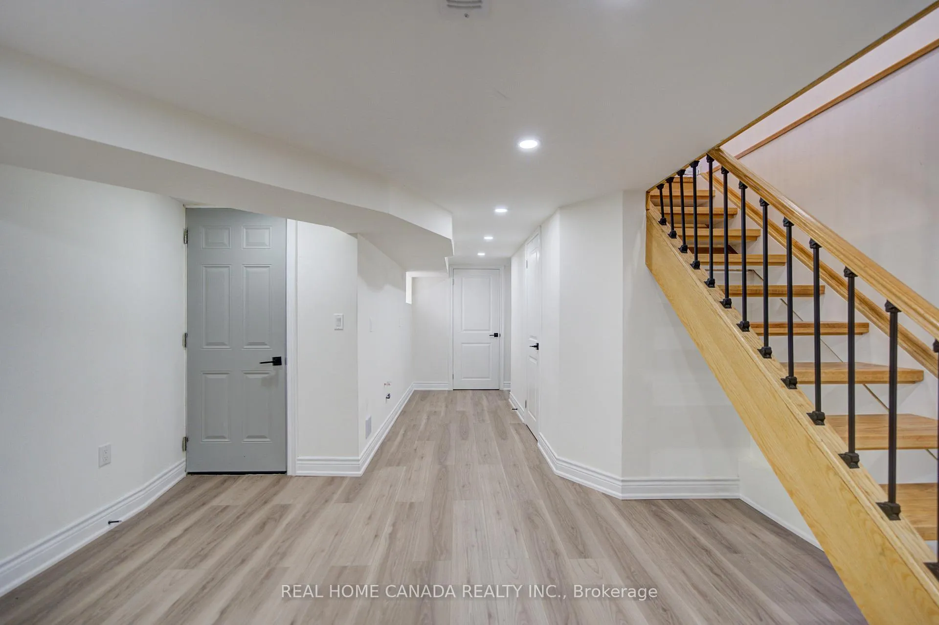 Photo 25 of 1145 Dufferin Street, Toronto, Dovercourt-Wallace Emerson-Junction — HOMEH