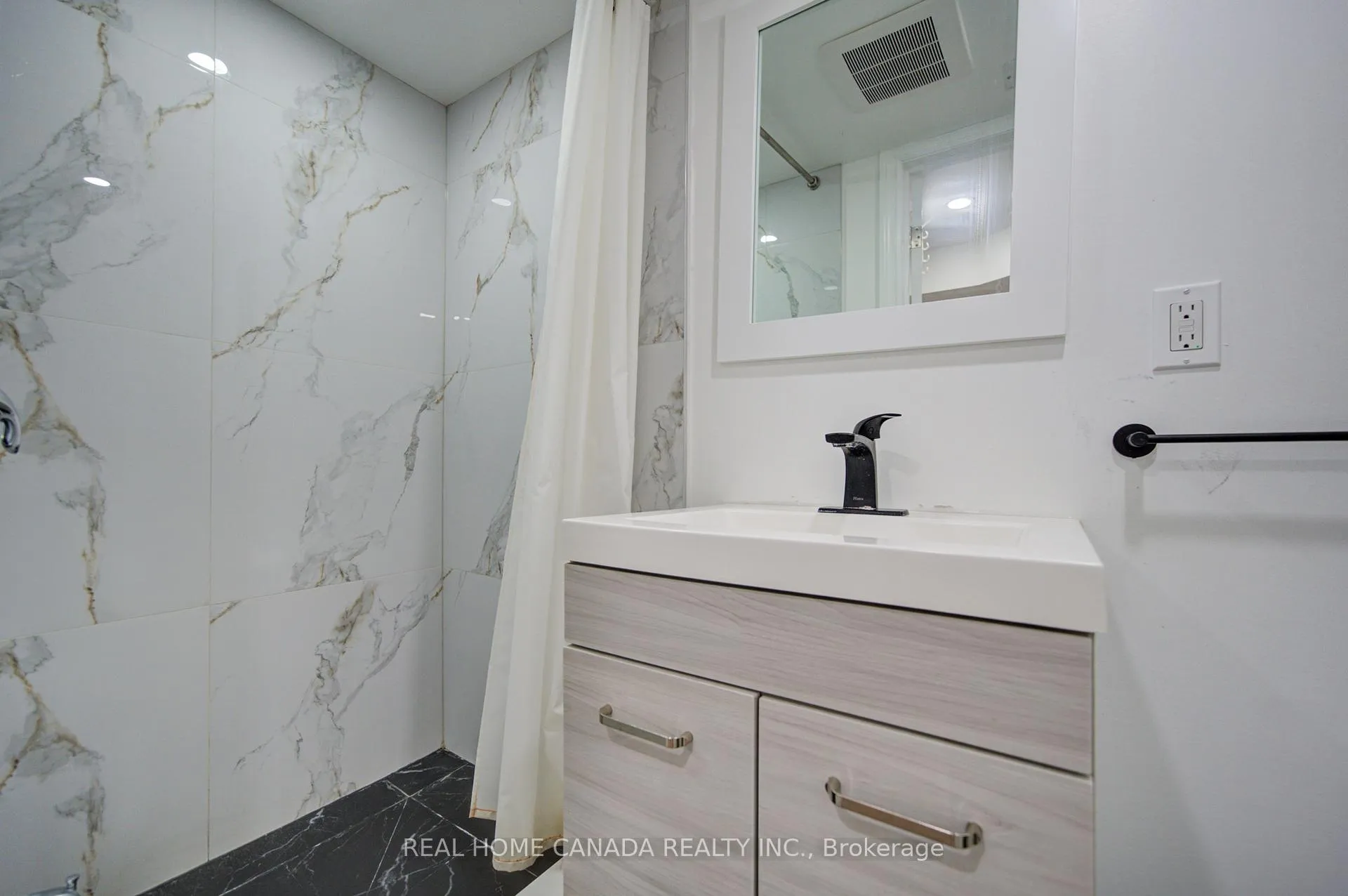 Photo 27 of 1145 Dufferin Street, Toronto, Dovercourt-Wallace Emerson-Junction — HOMEH