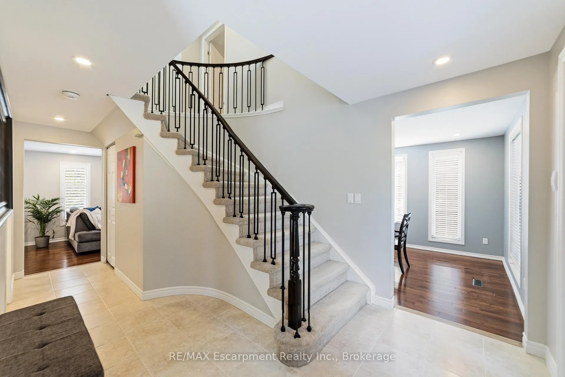 Photo 6 of 449 Roymor Crescent, Hamilton, Ancaster — HOMEH