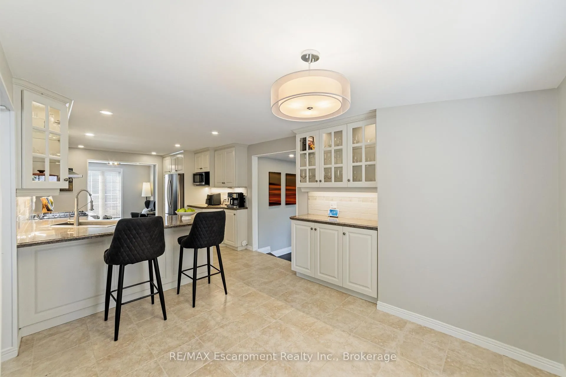 Photo 14 of 449 Roymor Crescent, Hamilton, Ancaster — HOMEH