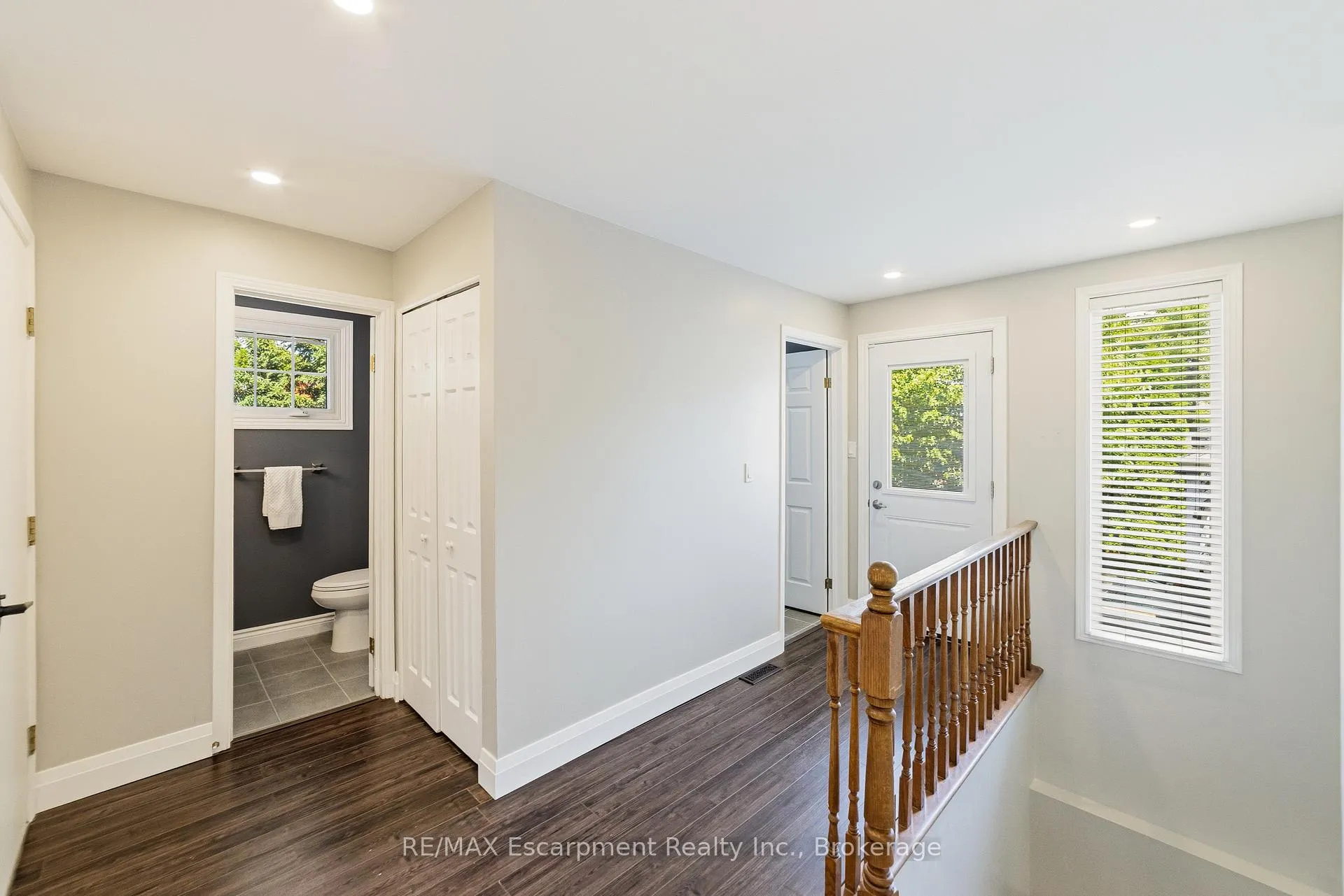 Photo 15 of 449 Roymor Crescent, Hamilton, Ancaster — HOMEH