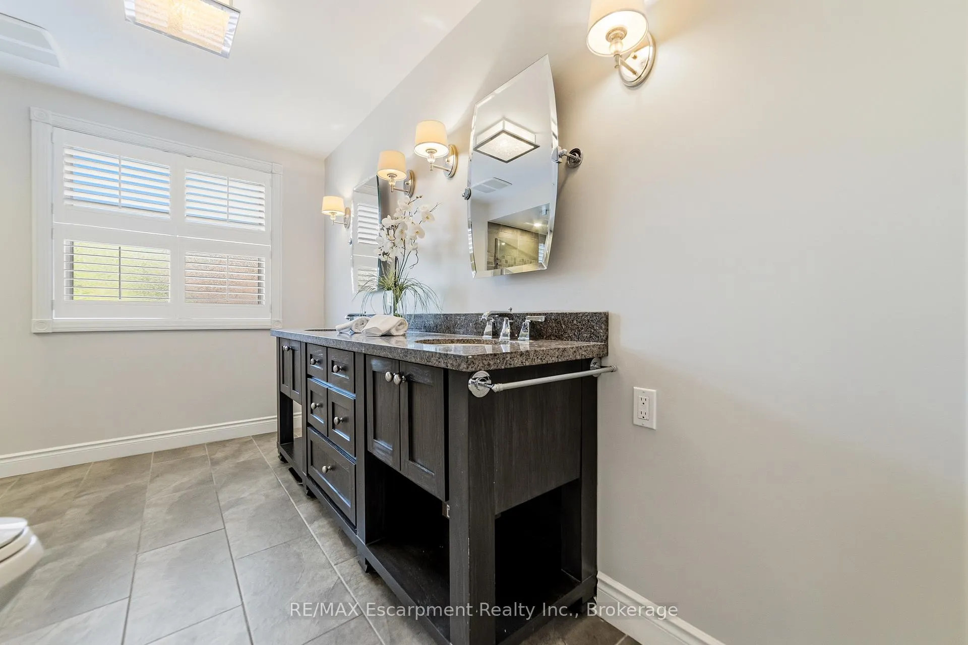 Photo 23 of 449 Roymor Crescent, Hamilton, Ancaster — HOMEH