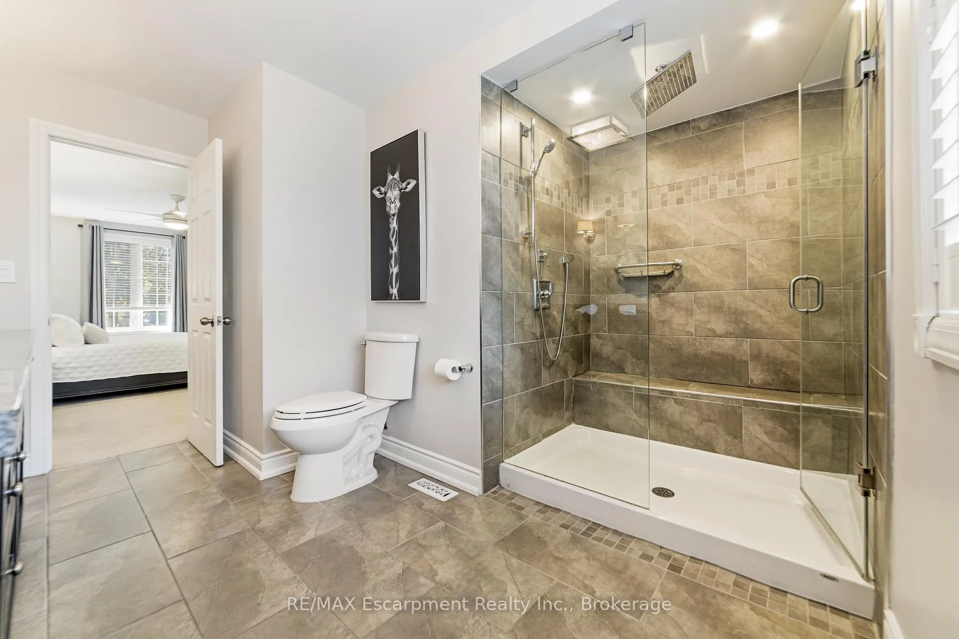 Photo 24 of 449 Roymor Crescent, Hamilton, Ancaster — HOMEH