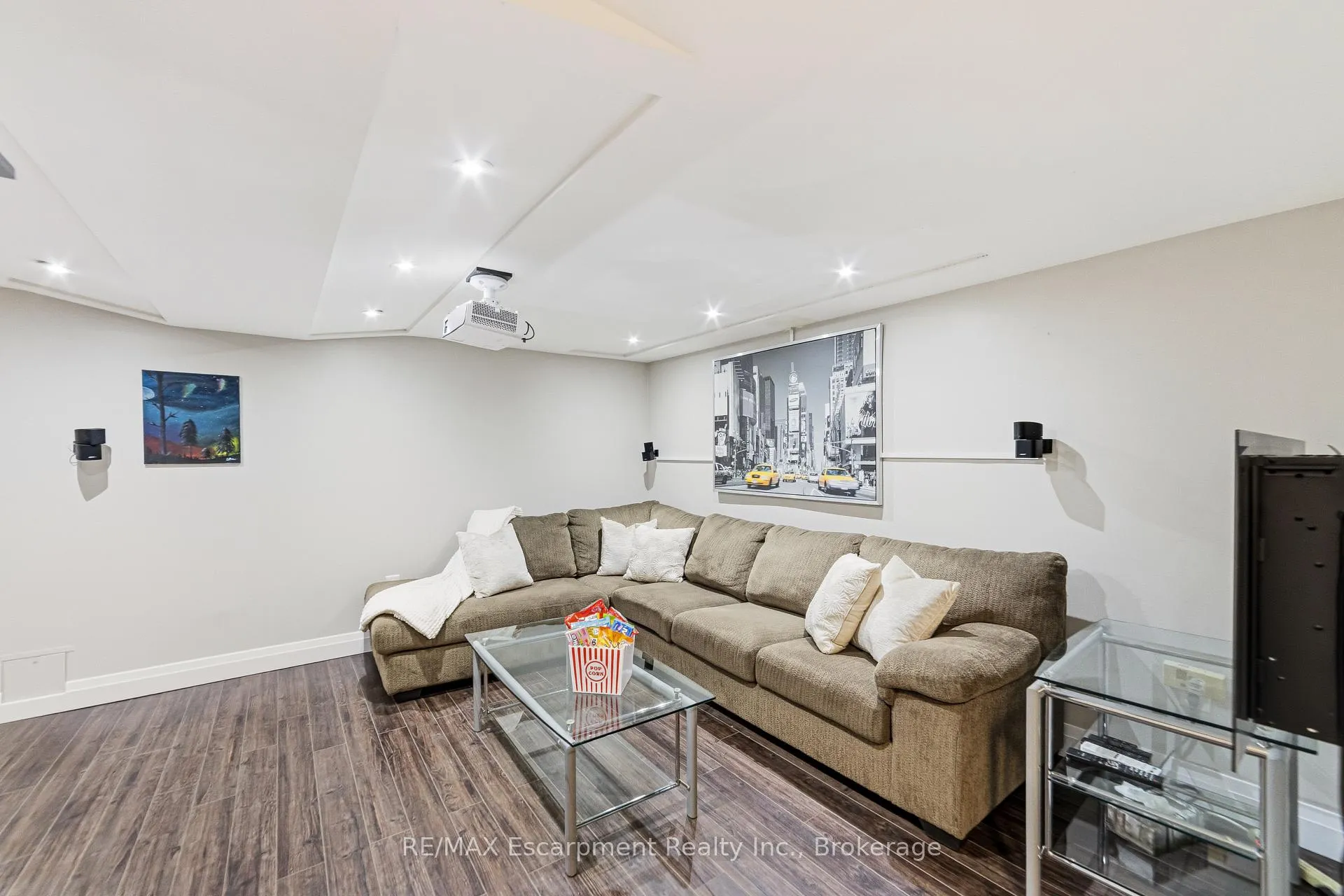 Photo 37 of 449 Roymor Crescent, Hamilton, Ancaster — HOMEH
