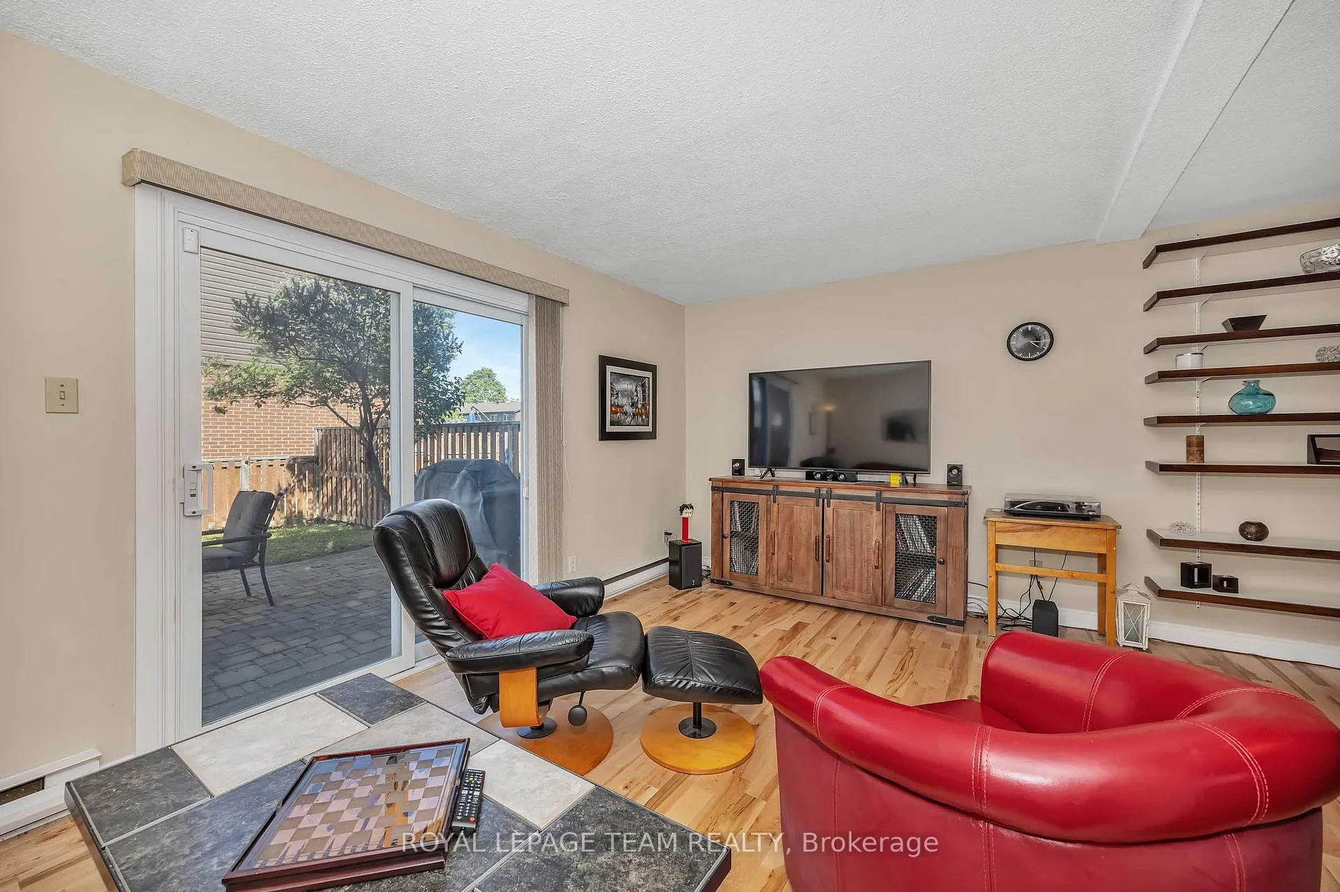 Photo 7 of Unit 25, 3105 Stockton Drive, Ottawa, Blossom Park/Kemp Park/Findlay Creek — HOMEH