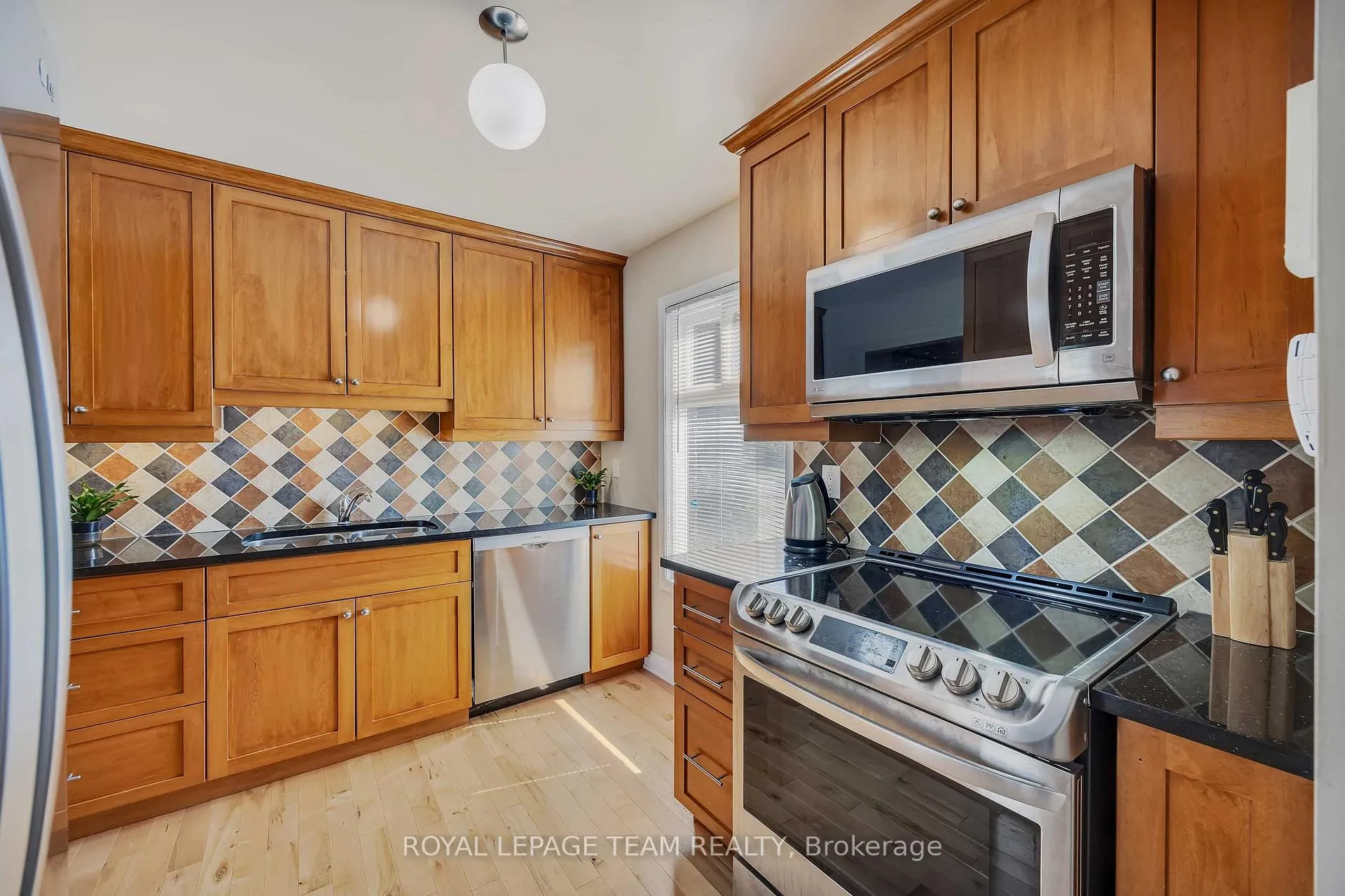 Photo 15 of Unit 25, 3105 Stockton Drive, Ottawa, Blossom Park/Kemp Park/Findlay Creek — HOMEH