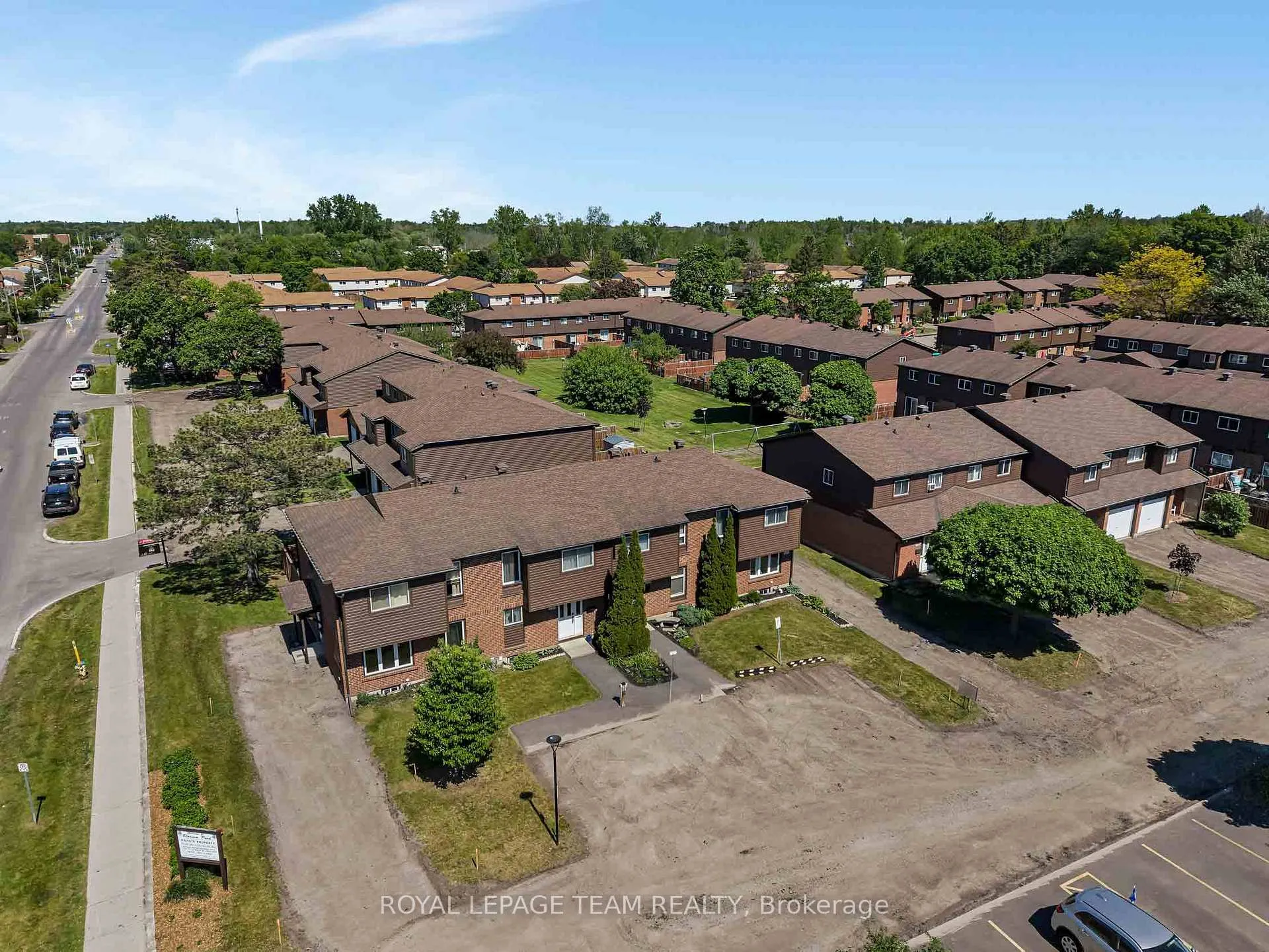 Photo 40 of Unit 25, 3105 Stockton Drive, Ottawa, Blossom Park/Kemp Park/Findlay Creek — HOMEH