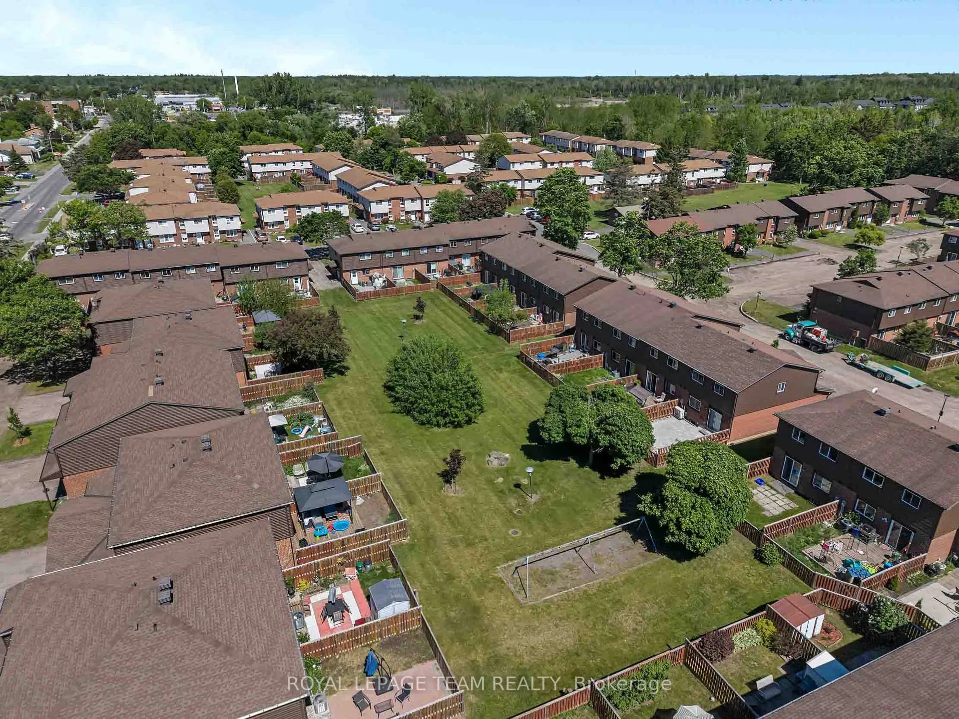 Photo 46 of Unit 25, 3105 Stockton Drive, Ottawa, Blossom Park/Kemp Park/Findlay Creek — HOMEH