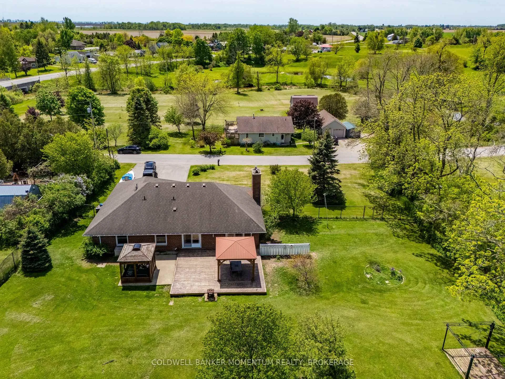 Photo 4 of 6 Dedrick Road, Norfolk, Port Rowan — HOMEH