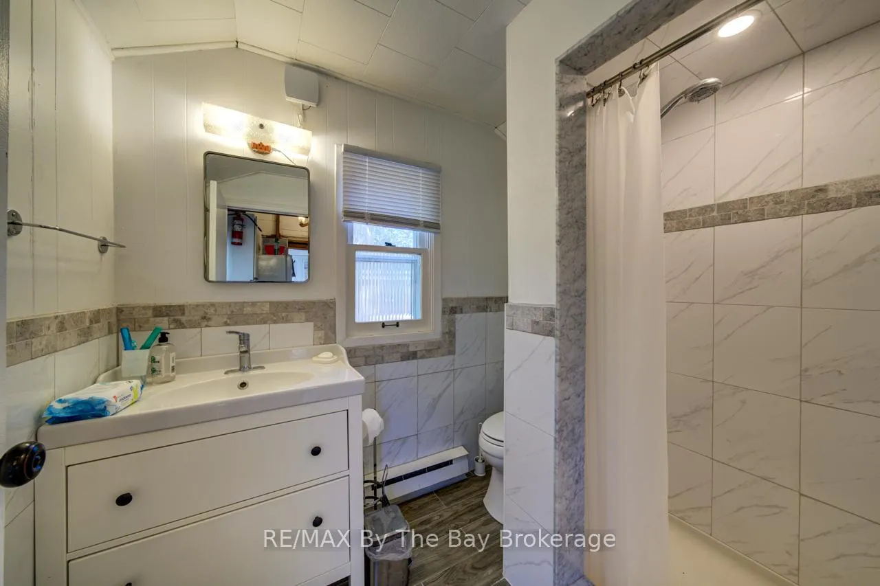 Photo 21 of 33 17th Street N, Wasaga Beach — HOMEH