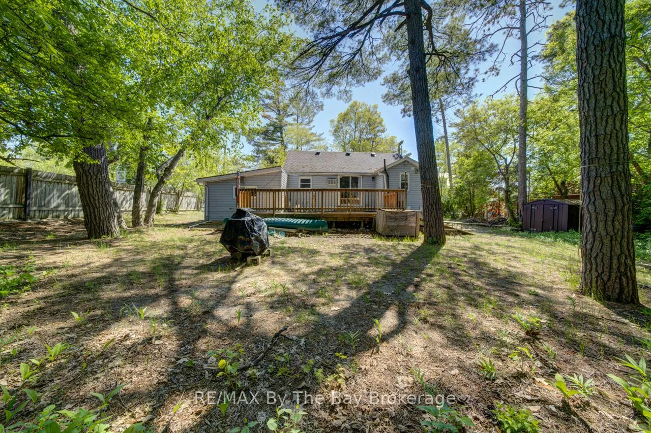 Photo 37 of 33 17th Street N, Wasaga Beach — HOMEH